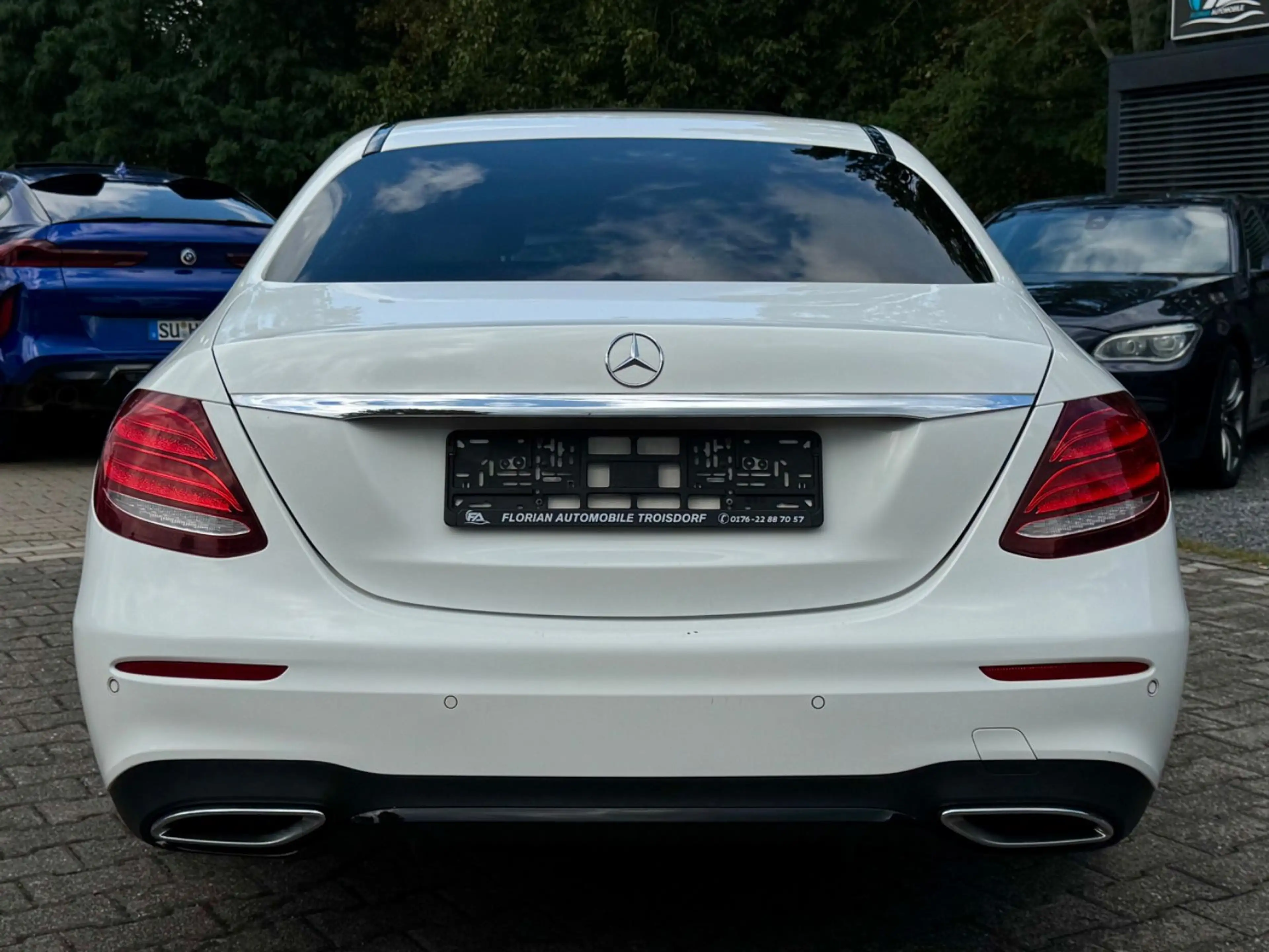 Mercedes-Benz E 220 d Limousine AMG Line*Schiebedach*Widescree — photo 9