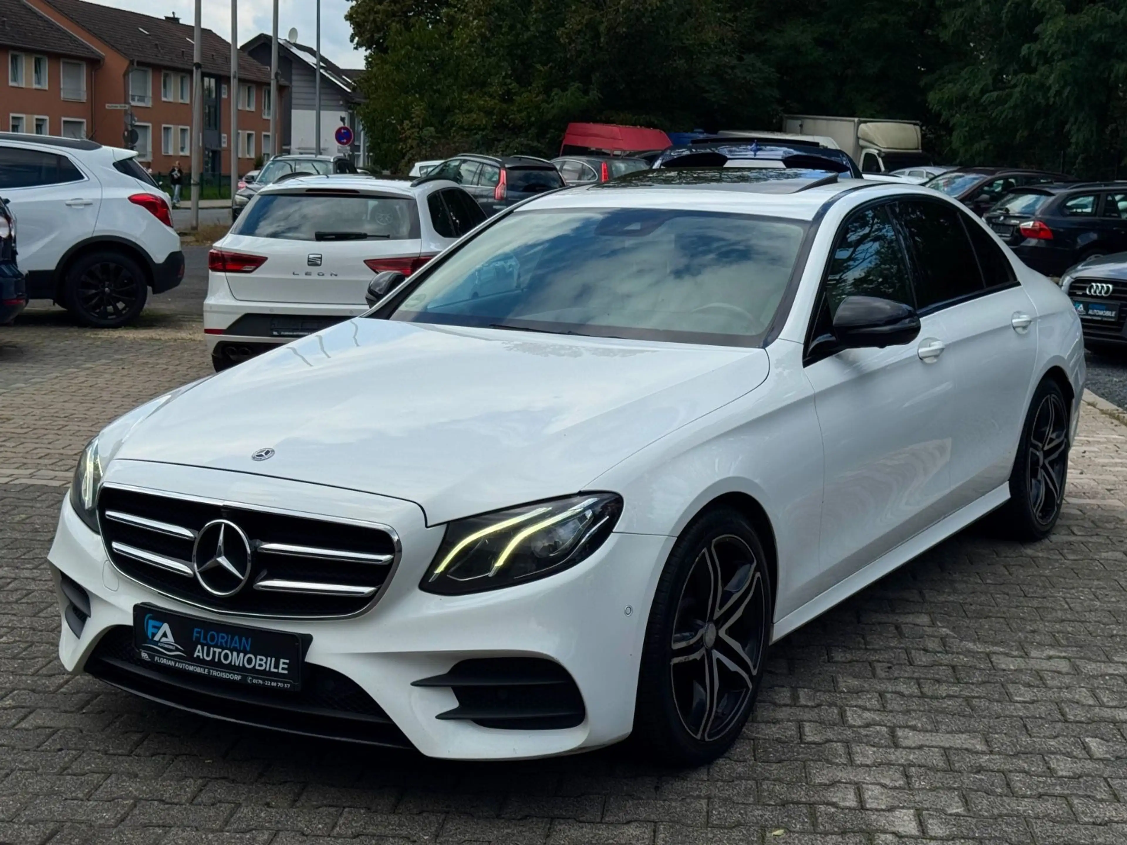 Mercedes-Benz E 220 d Limousine AMG Line*Schiebedach*Widescree — photo 6