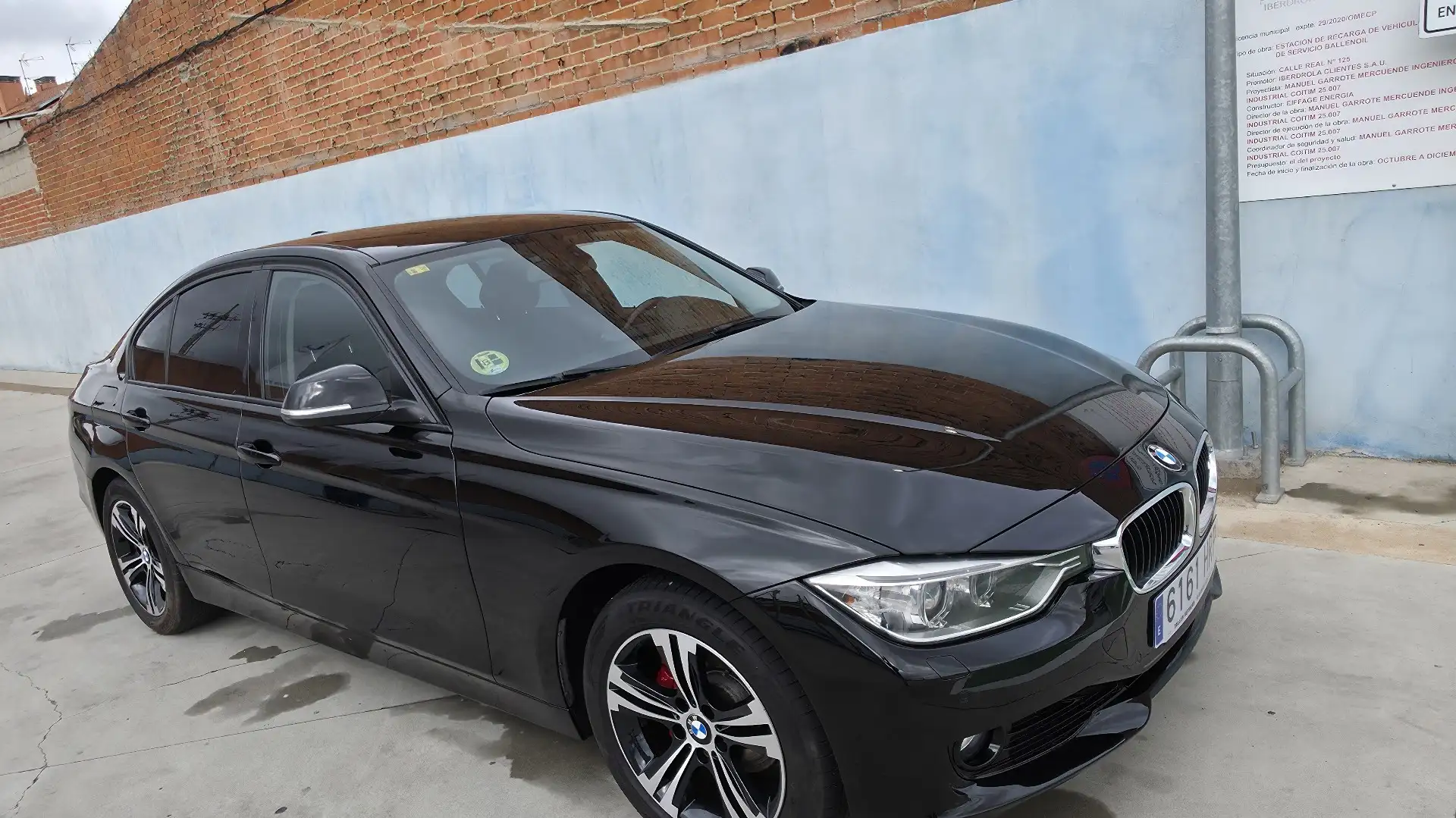 BMW 318 318d Essential Edition - 2