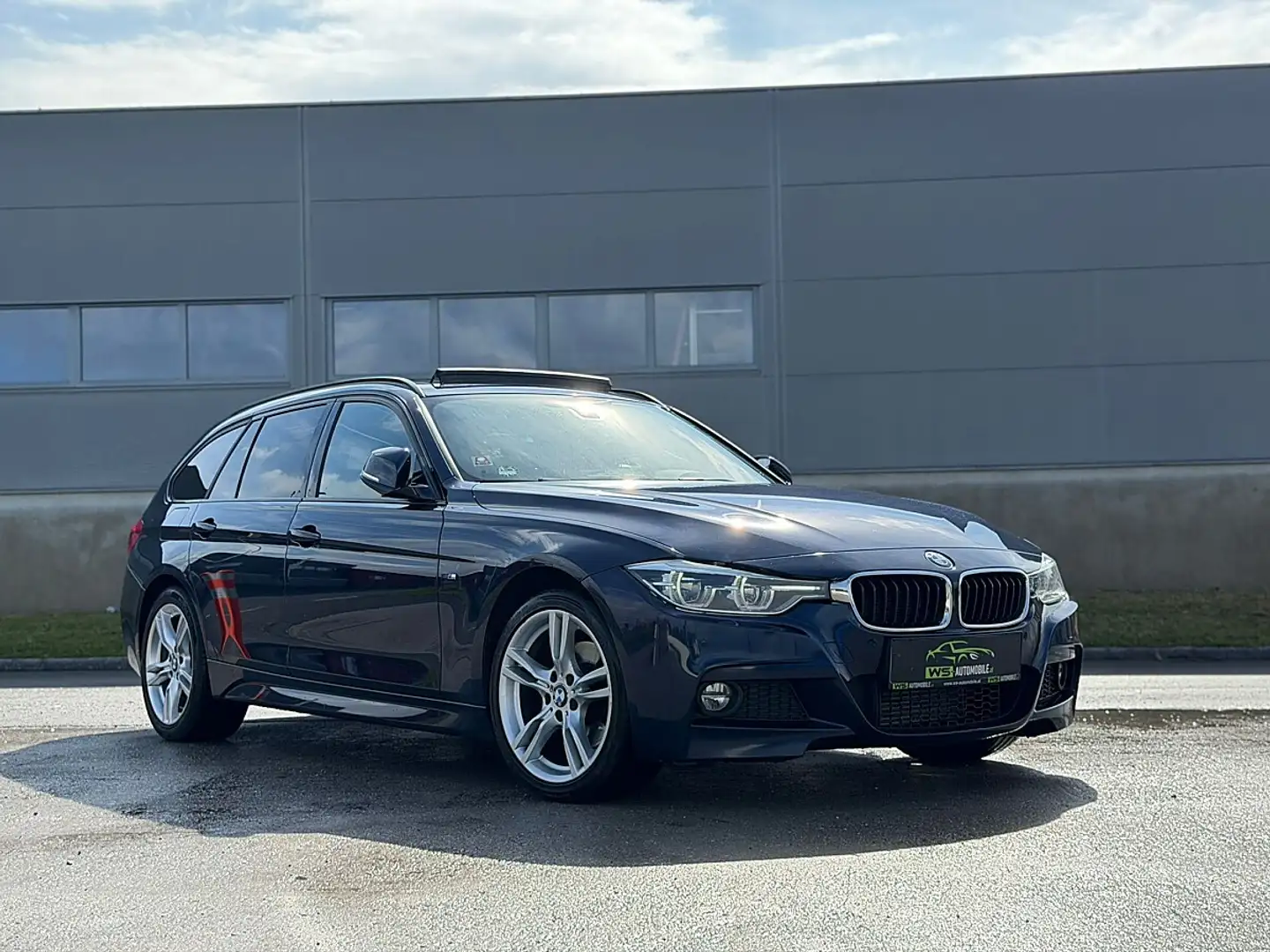 BMW 320 d Touring Sport Line M-Paket Blau - 2