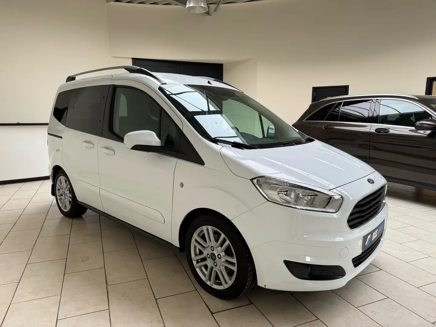 Ford Tourneo Courier 1.0 EcoBoost Ambiente S/S Wit - 2