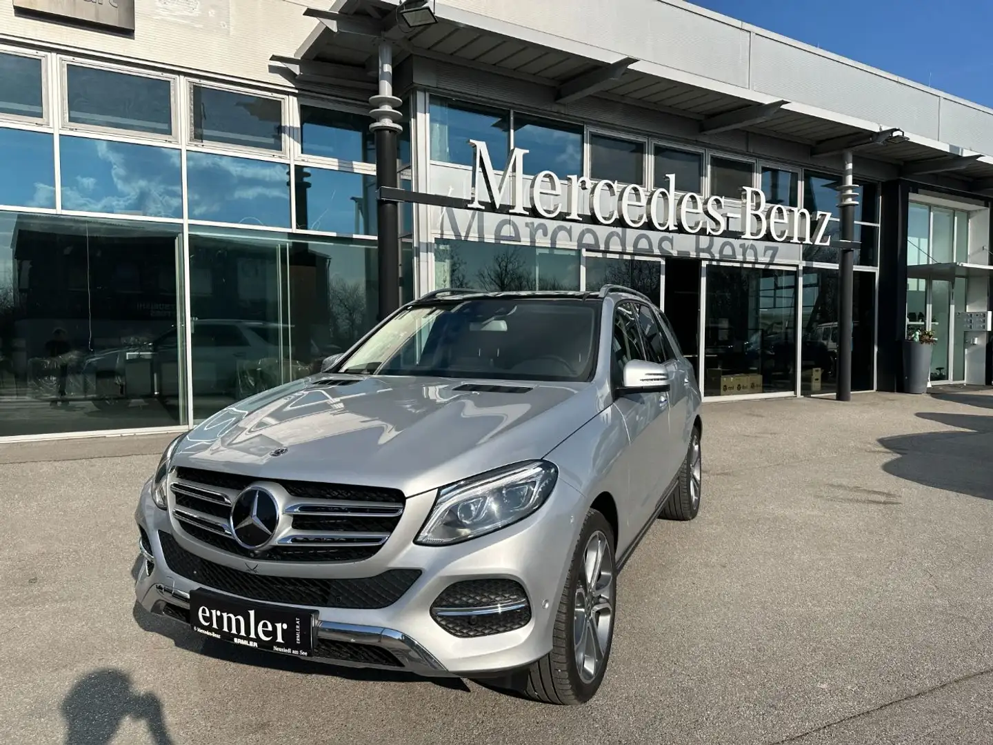 Mercedes-Benz GLE 350 d 4MATIC Exclusive Allrad Diesel Memory Silber - 2