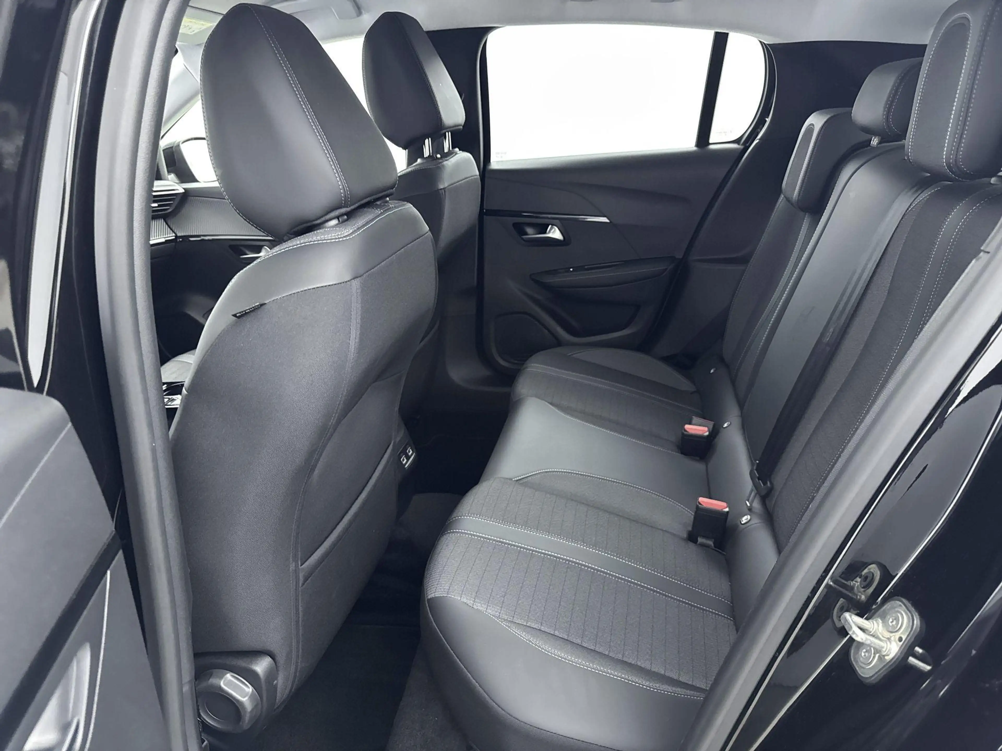 Peugeot e-208 EV Allure Pack 50 kWh | ACCU: 93% | Lichtmetalen v — photo 13