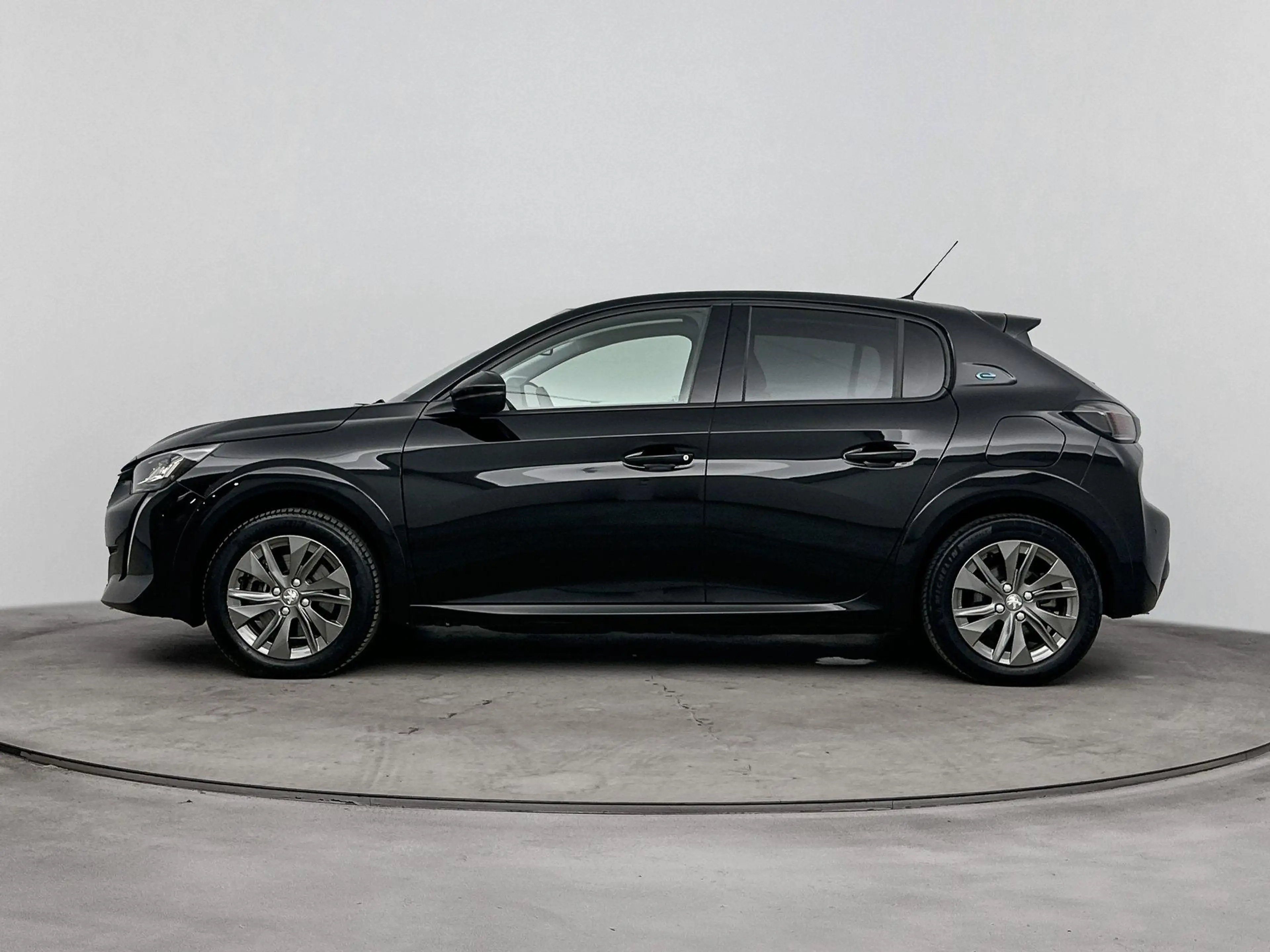 Peugeot e-208 EV Allure Pack 50 kWh | ACCU: 93% | Lichtmetalen v — photo 2