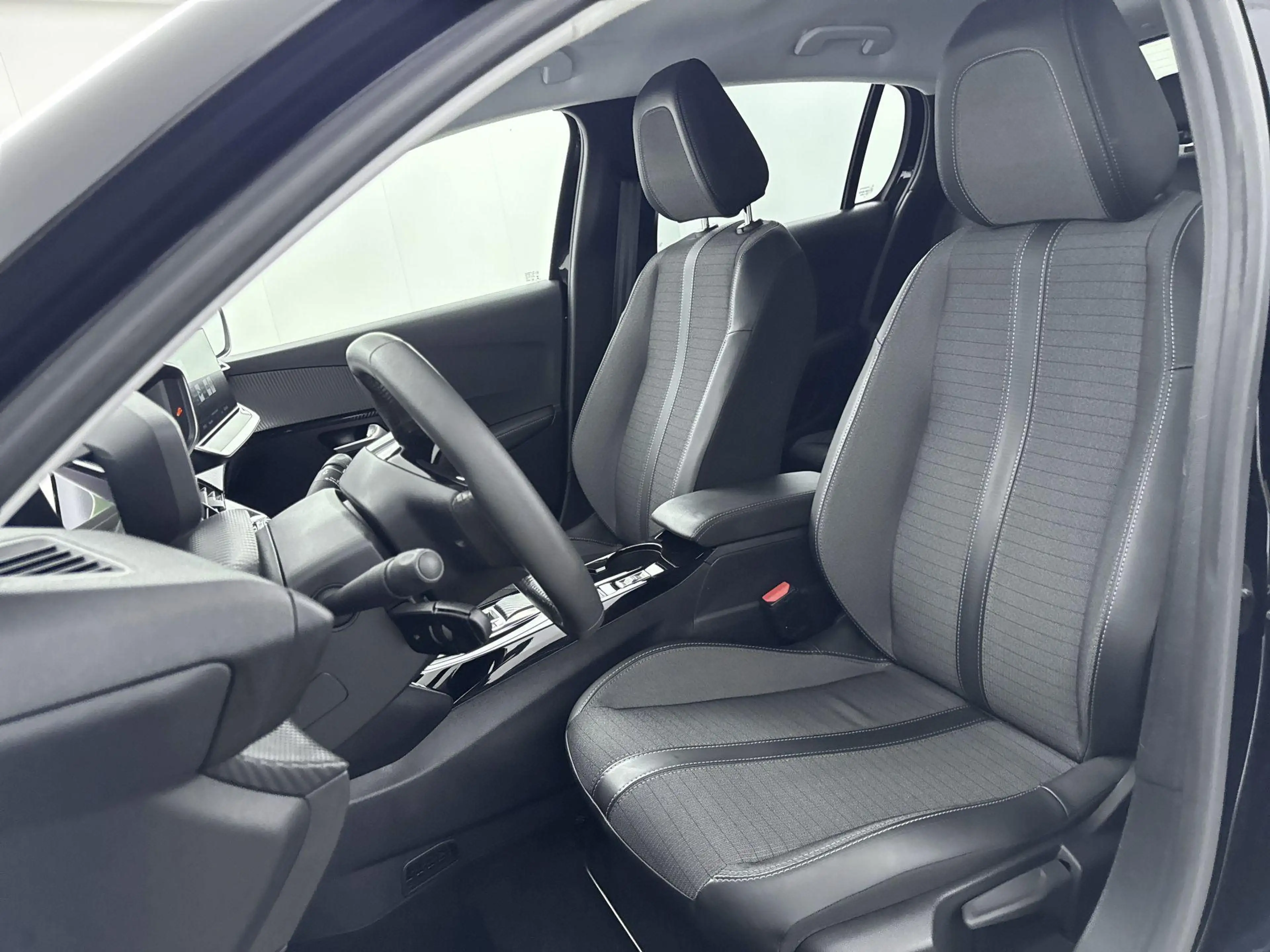 Peugeot e-208 EV Allure Pack 50 kWh | ACCU: 93% | Lichtmetalen v — photo 9