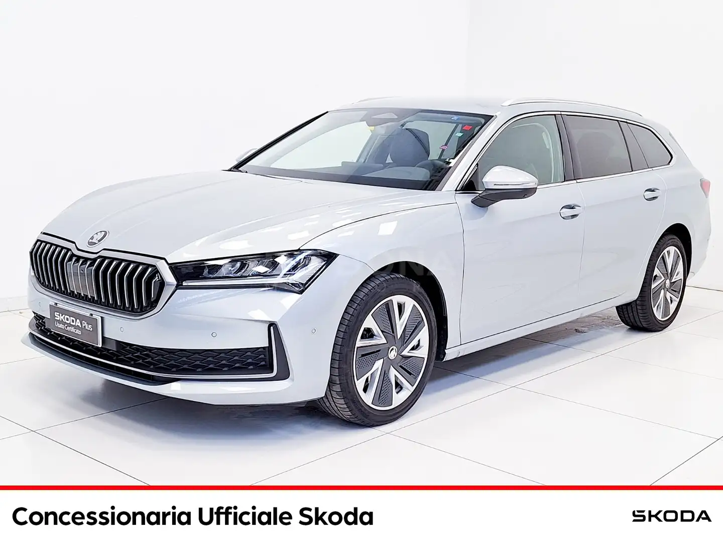 Skoda Superb wagon 2.0 tdi selection 150cv dsg Argent - 1