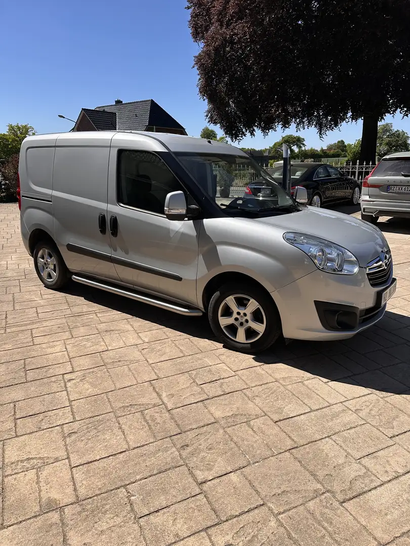 Opel Combo 1.3 CDTI DPF - 1