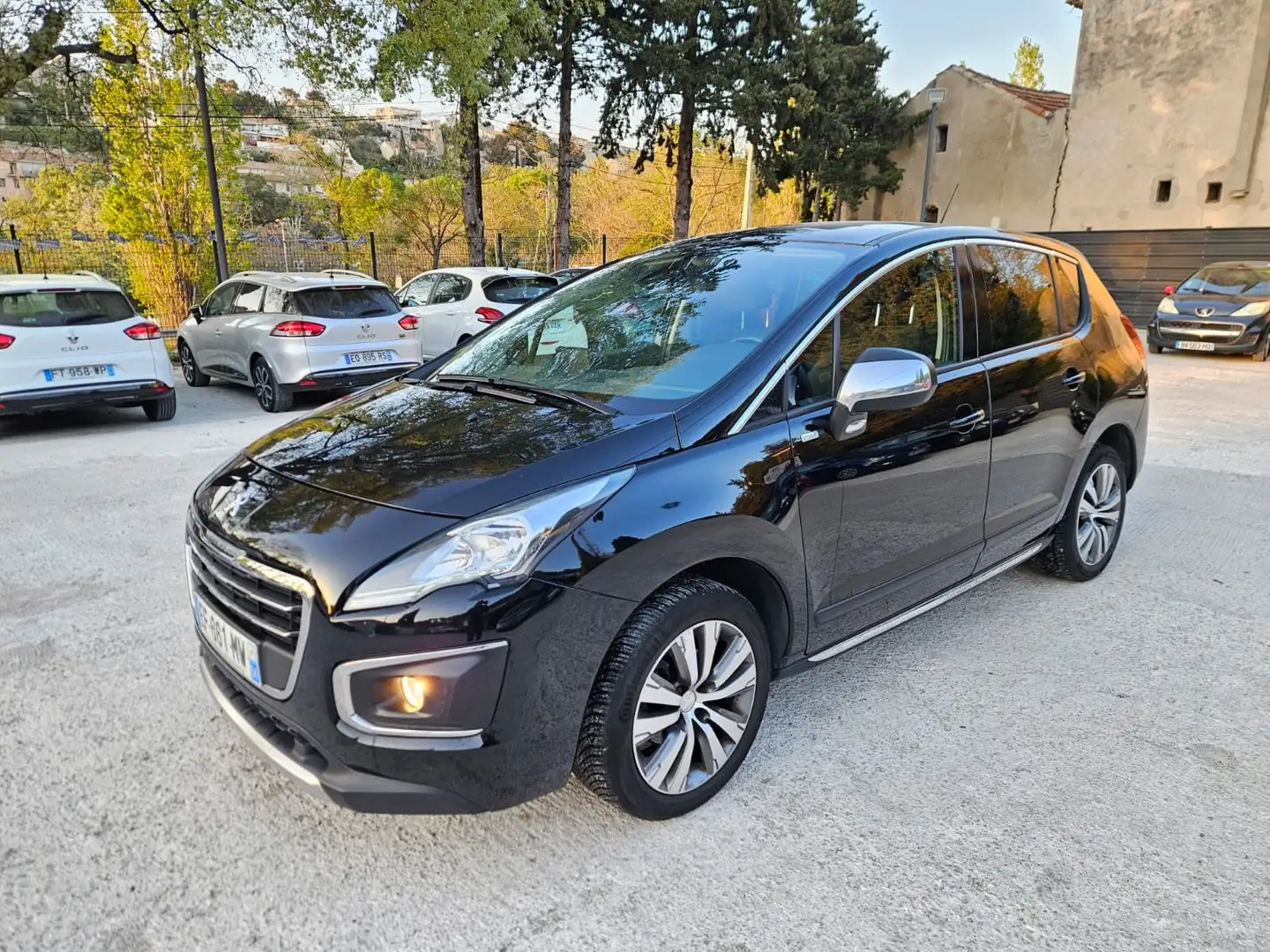 Peugeot 3008 StyleBHDI 1.6 BVM6 S\u0026amp;S 120CH Negru - 2