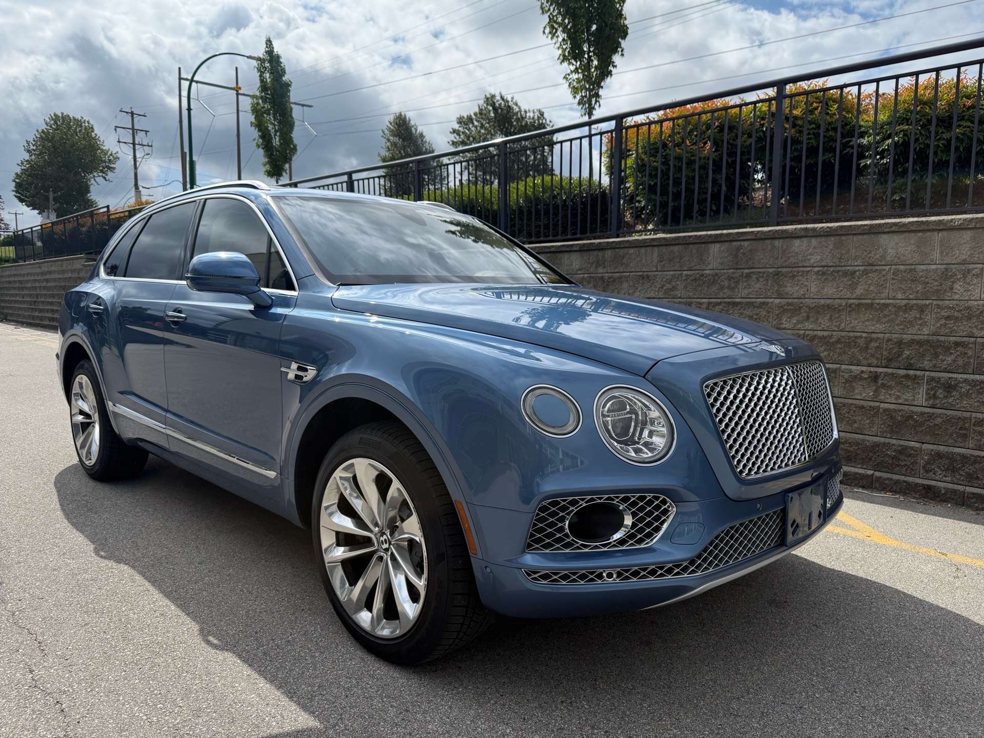 2017 Bentley Bentayga W12 AWD