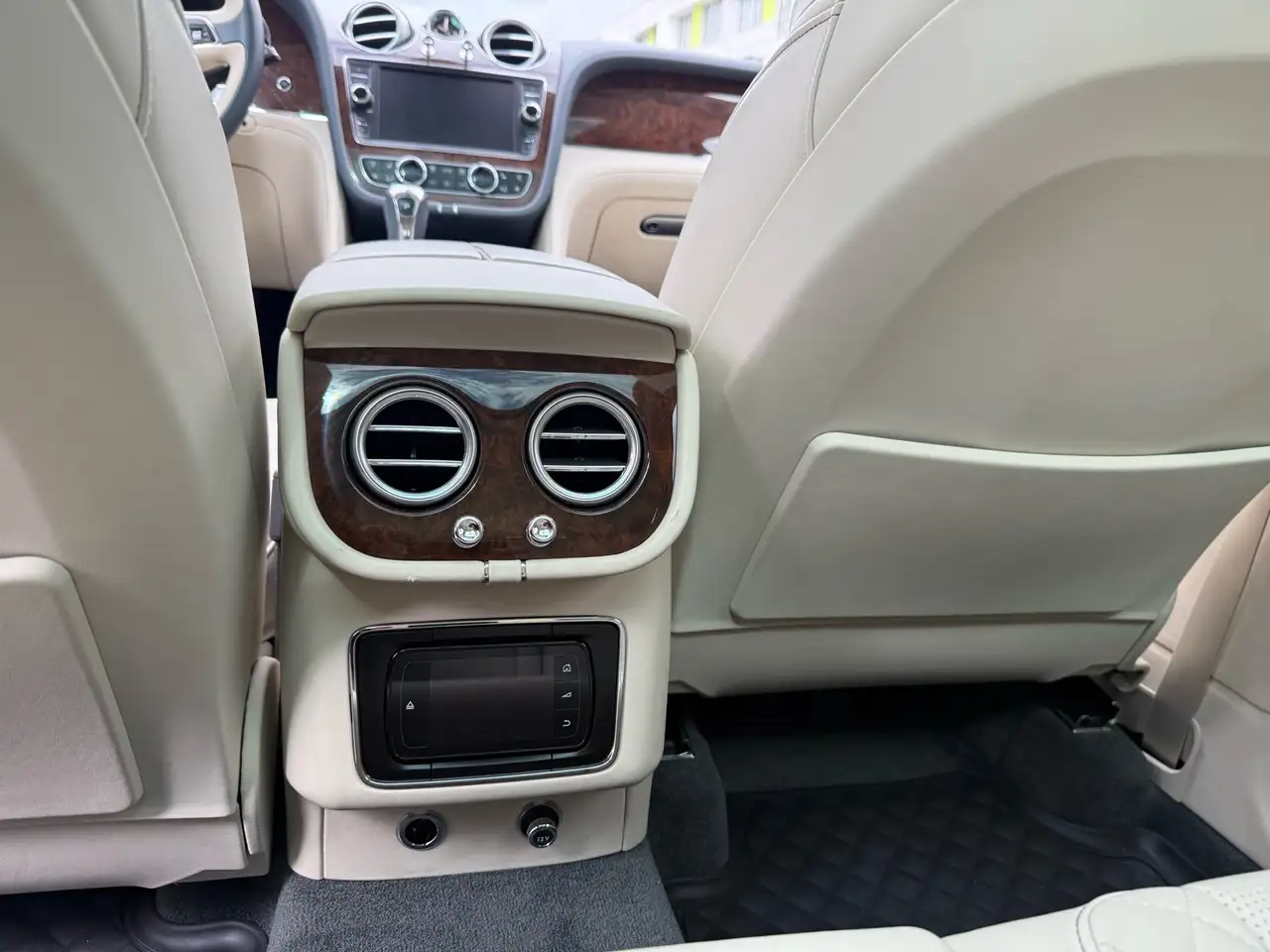 Bentley Bentayga fotografie Bentley Bentayga