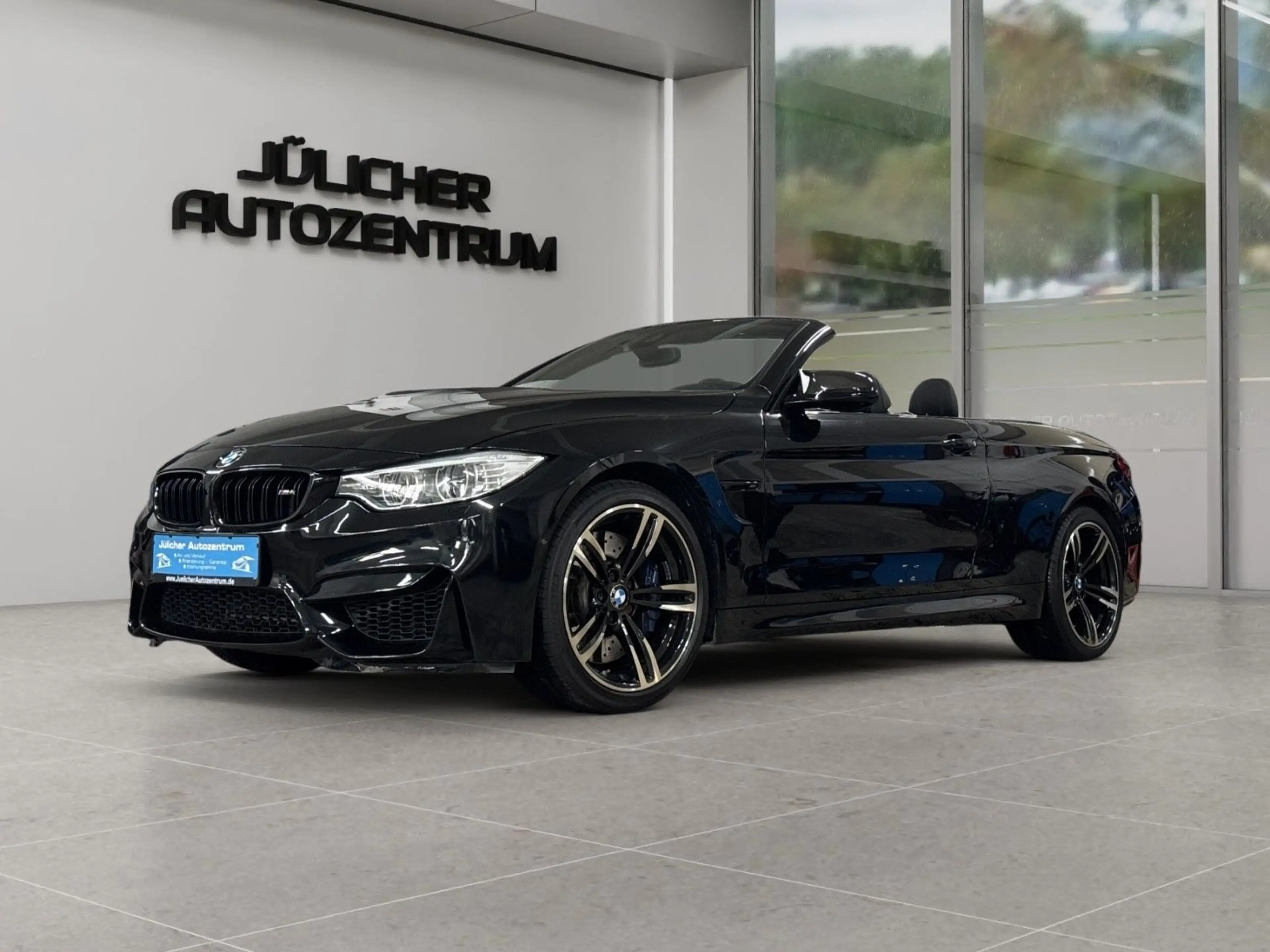 BMW M4 Cabrio / Harman&Kardon, Scheckheft — photo 4