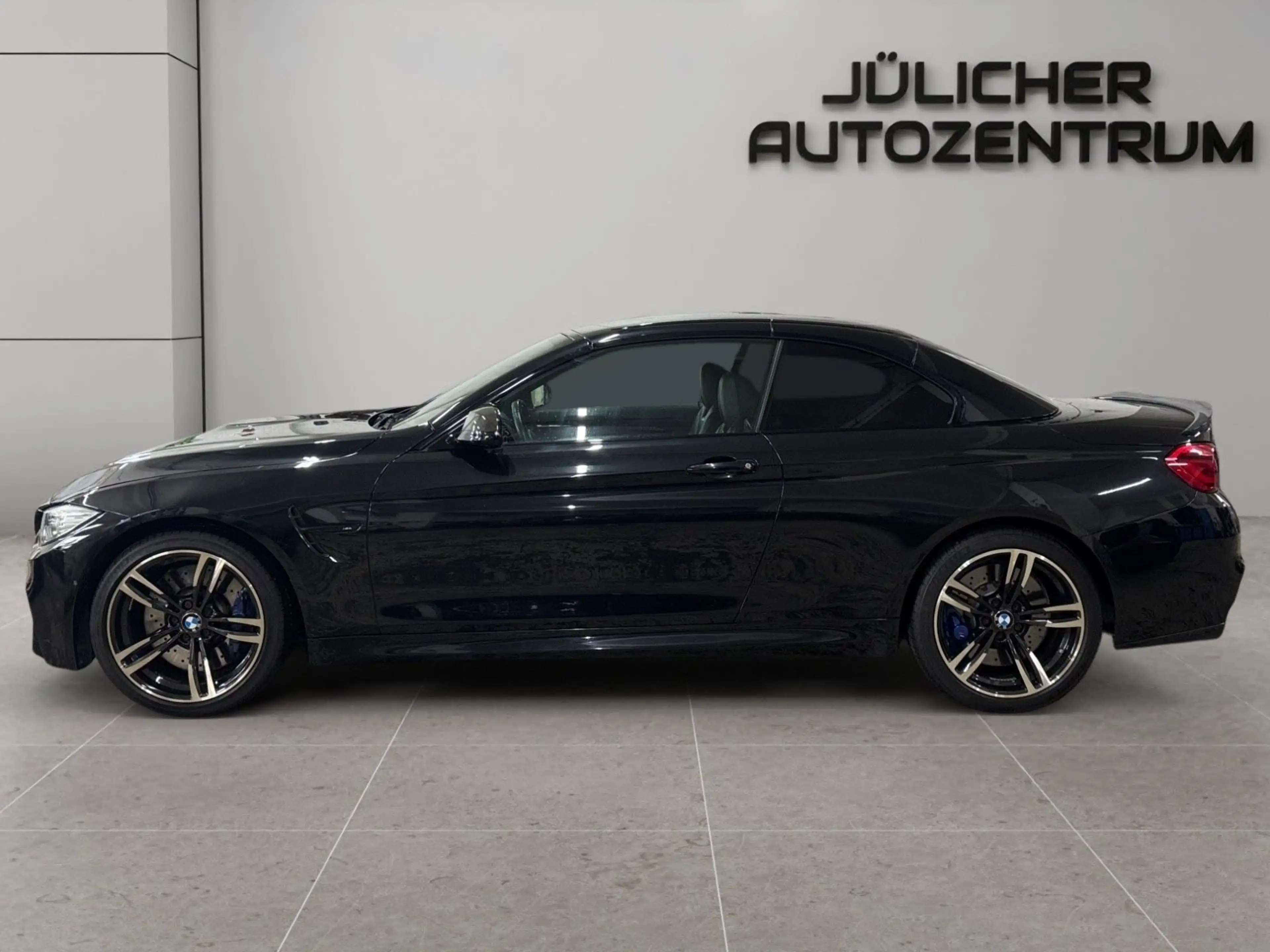 BMW M4 Cabrio / Harman&Kardon, Scheckheft — photo 5