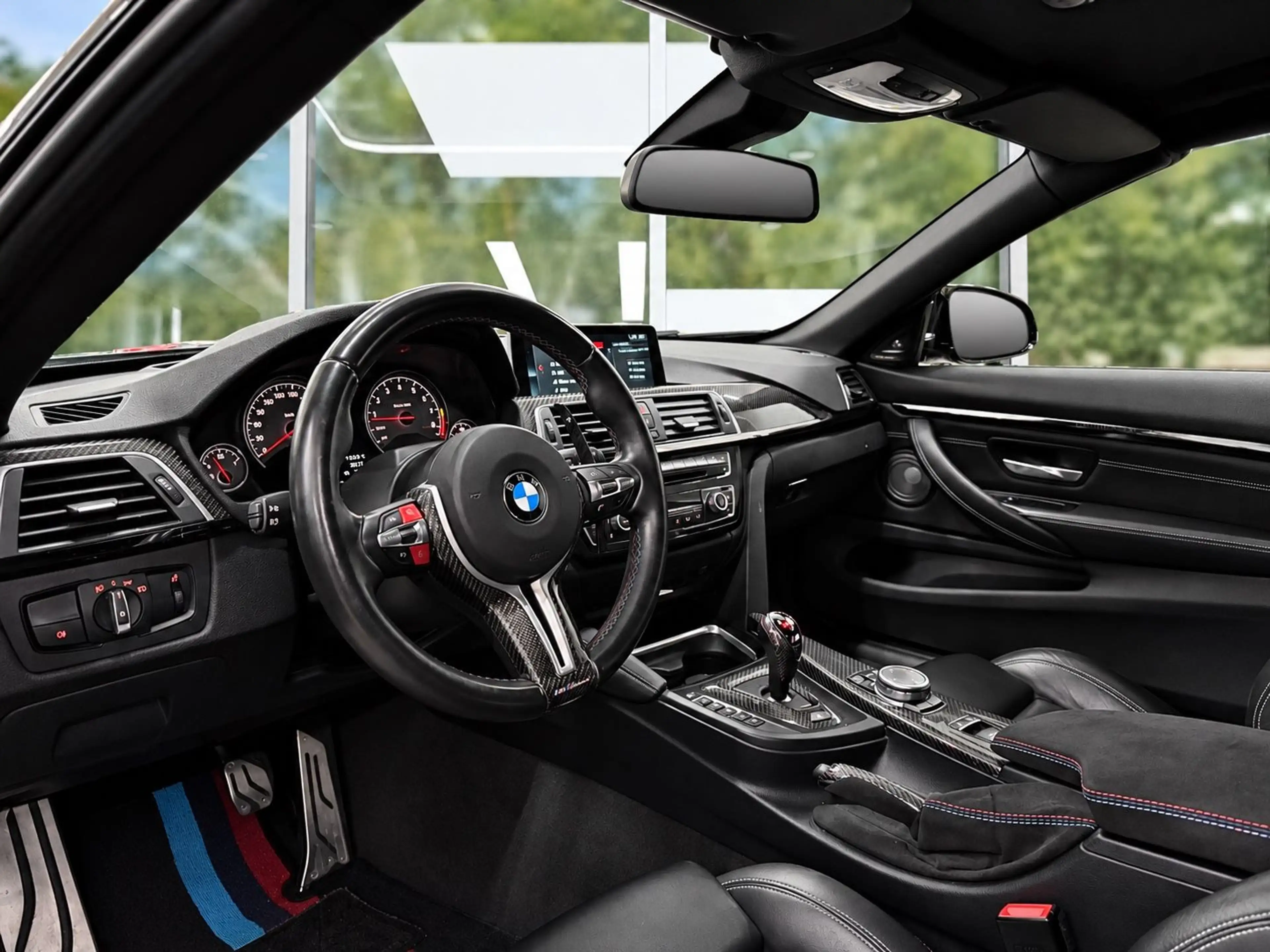 BMW M4 Cabrio / Harman&Kardon, Scheckheft — photo 11
