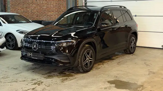 Mercedes-Benz EQB 250 AMG Line Navi LED Garantie