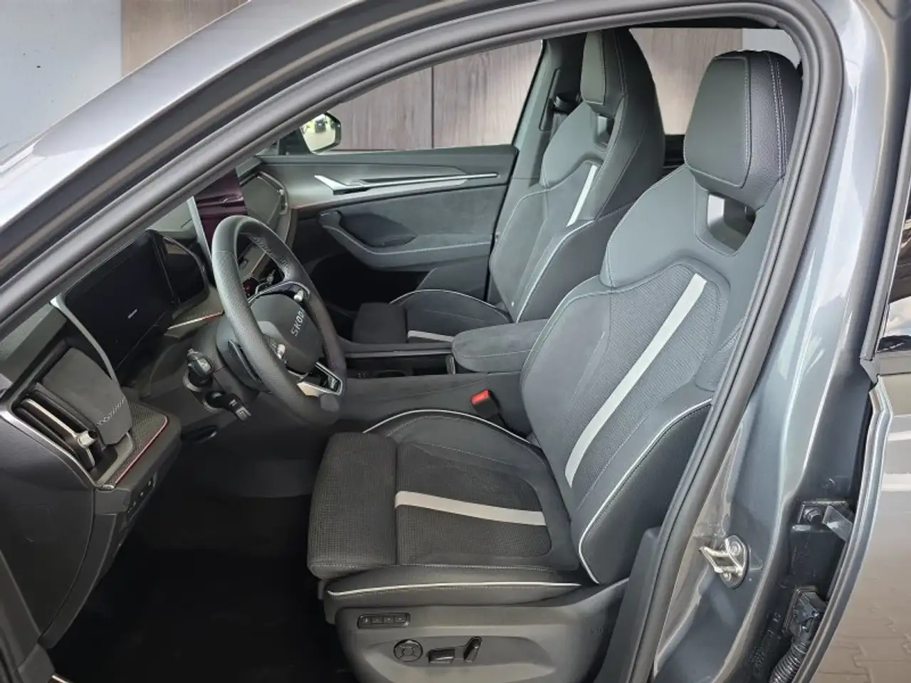 Skoda Kodiaq Sportline 1,5TSI DSG aAHK/4*J.Gar/Matrix/Navi/ACC/, миниатюра 9