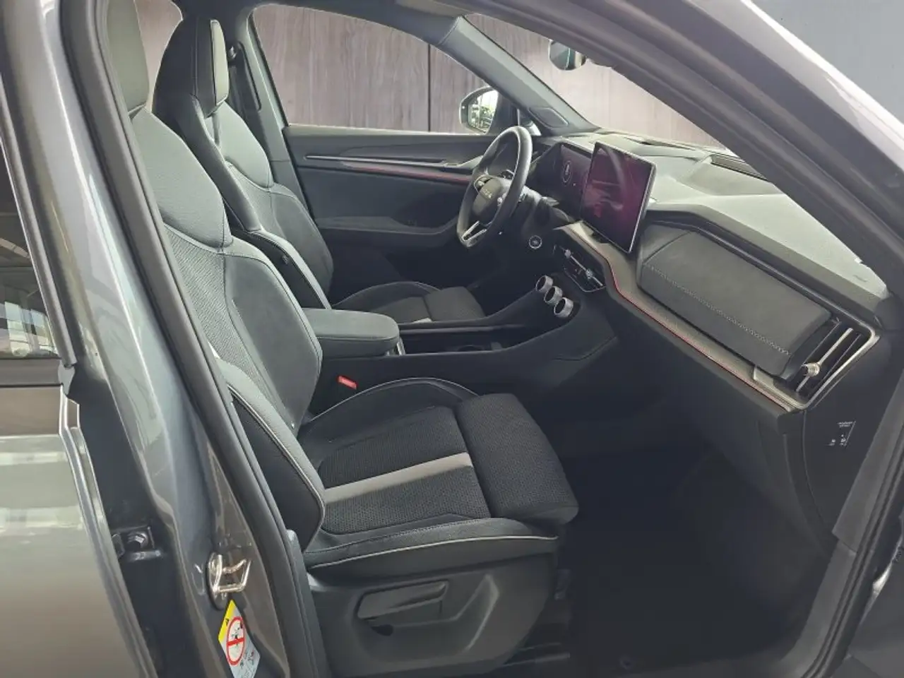 Skoda Kodiaq Sportline 1,5TSI DSG aAHK/4*J.Gar/Matrix/Navi/ACC/, миниатюра 16