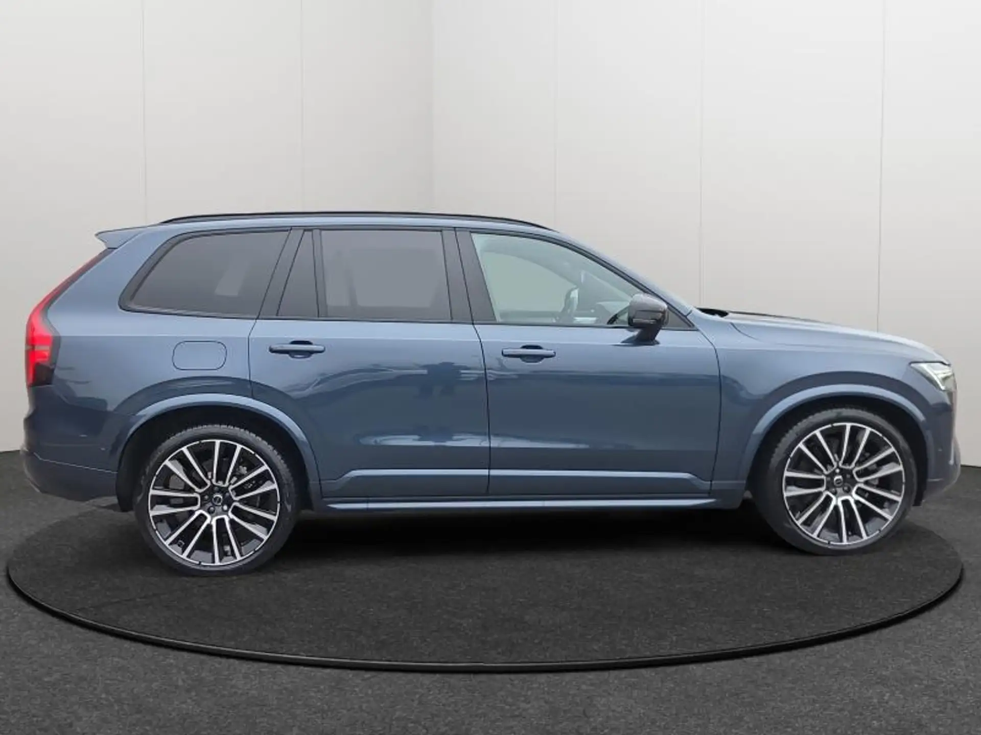 Volvo XC90 XC90 Plug-in Hybrid 2026 실버 사진 6