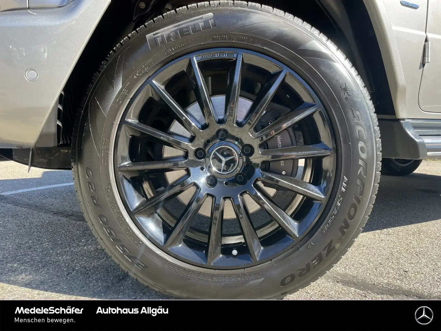 Mercedes-Benz G 400 G 400 d AMG STRONGER THAN TIME Night AHK Dis SHD Silber - 2