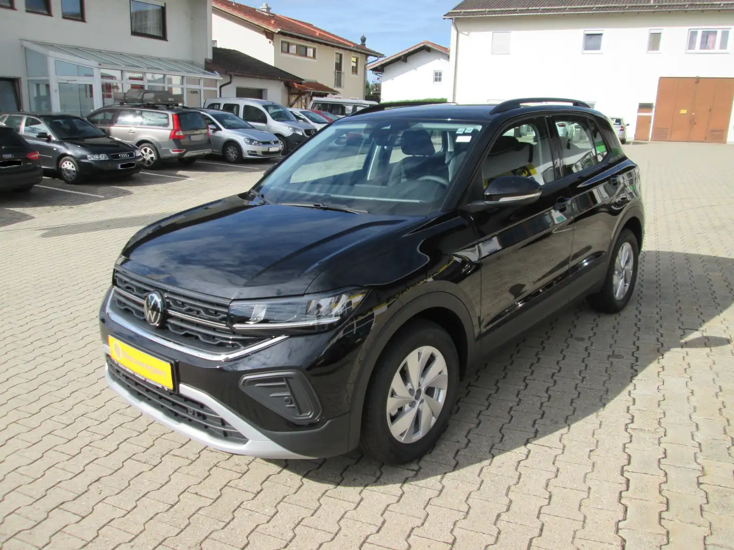 Volkswagen T-Cross 1.0 TSI 85 kW Life / Start Schwarz - 2