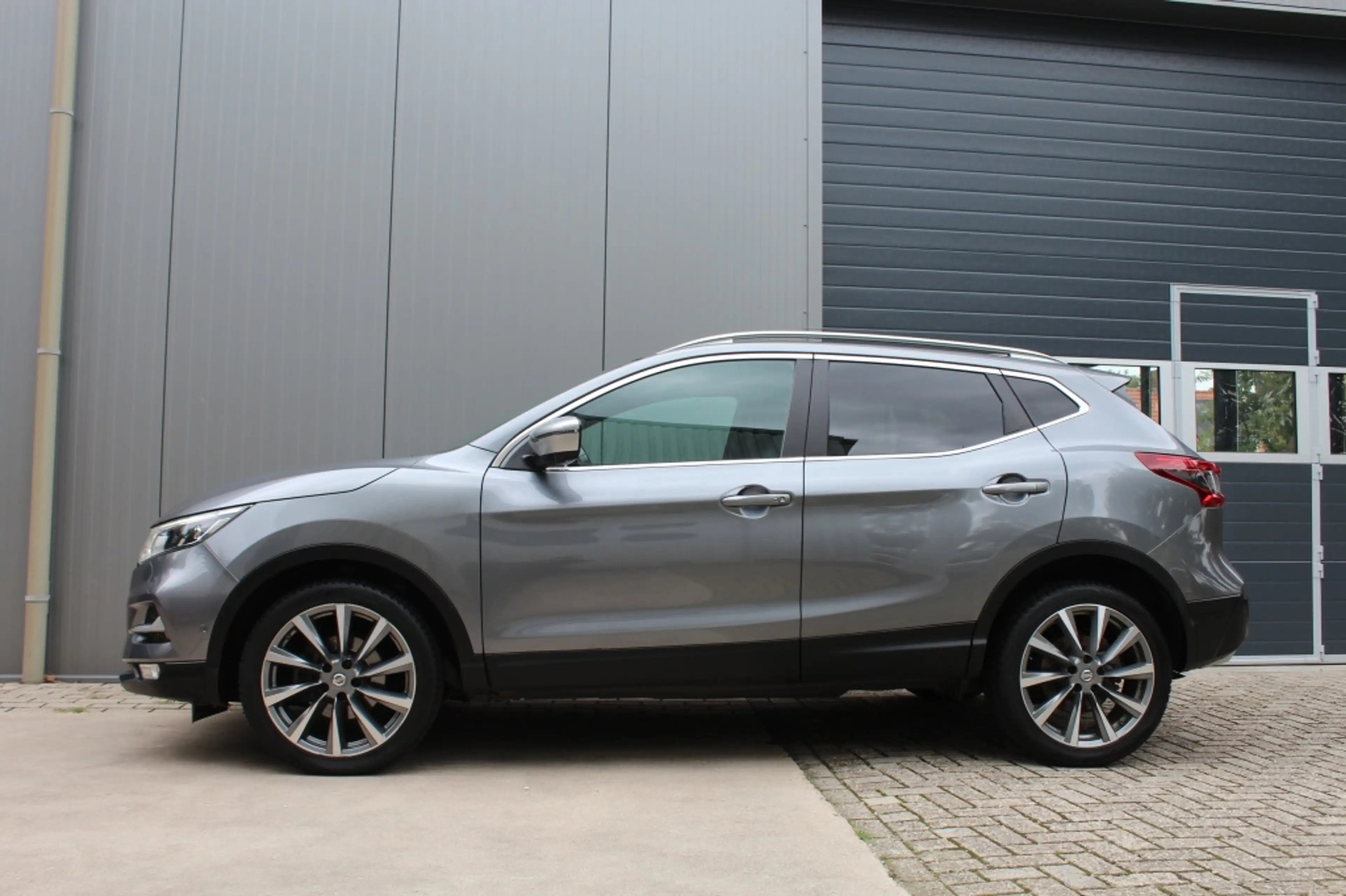 Nissan Qashqai 1.2 Tekna + / Leder / Panorama dak / 360 camera / — photo 5
