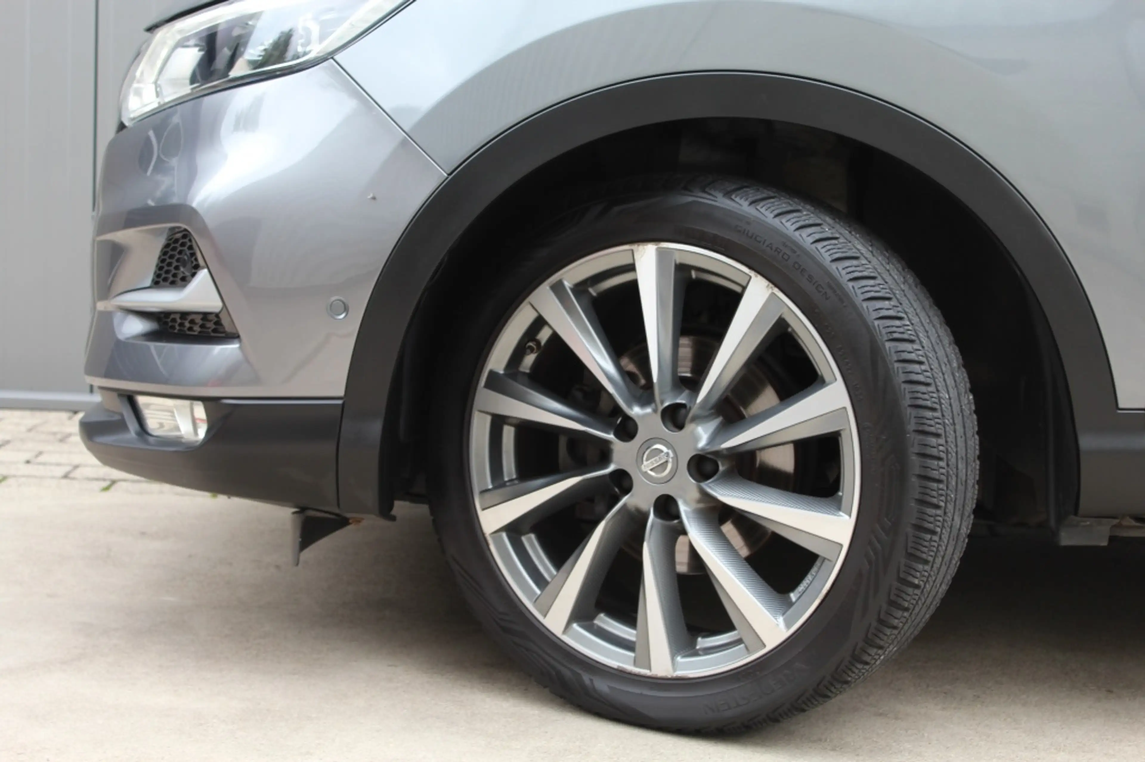 Nissan Qashqai 1.2 Tekna + / Leder / Panorama dak / 360 camera / — photo 11
