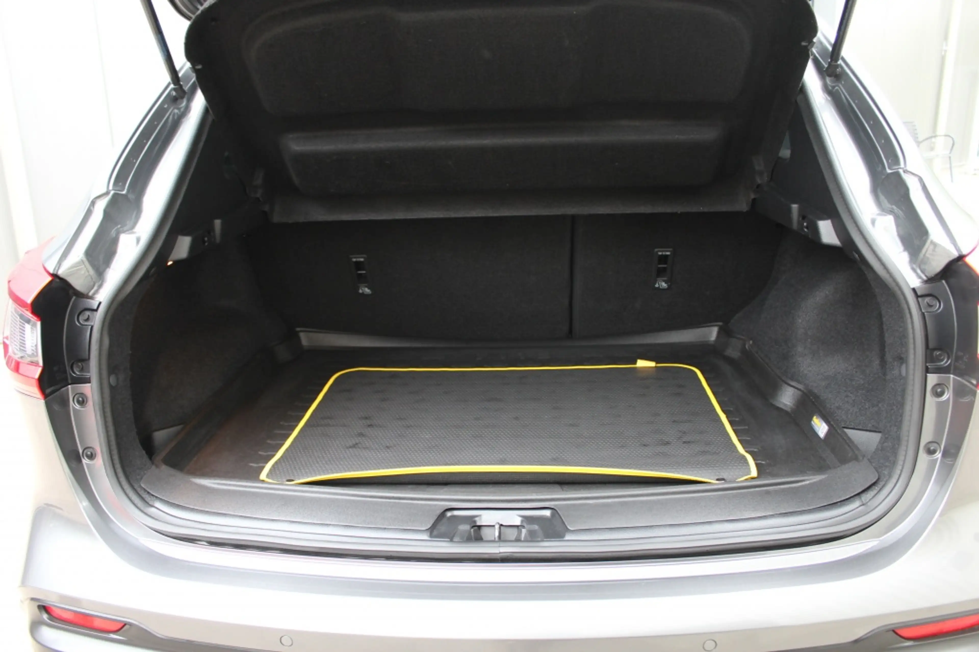 Nissan Qashqai 1.2 Tekna + / Leder / Panorama dak / 360 camera / — photo 13