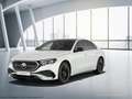 Mercedes-Benz E 300 e Hybrid AMG Line LederP+AHK+Pano+FahrassP+360 Weiß - thumbnail 2