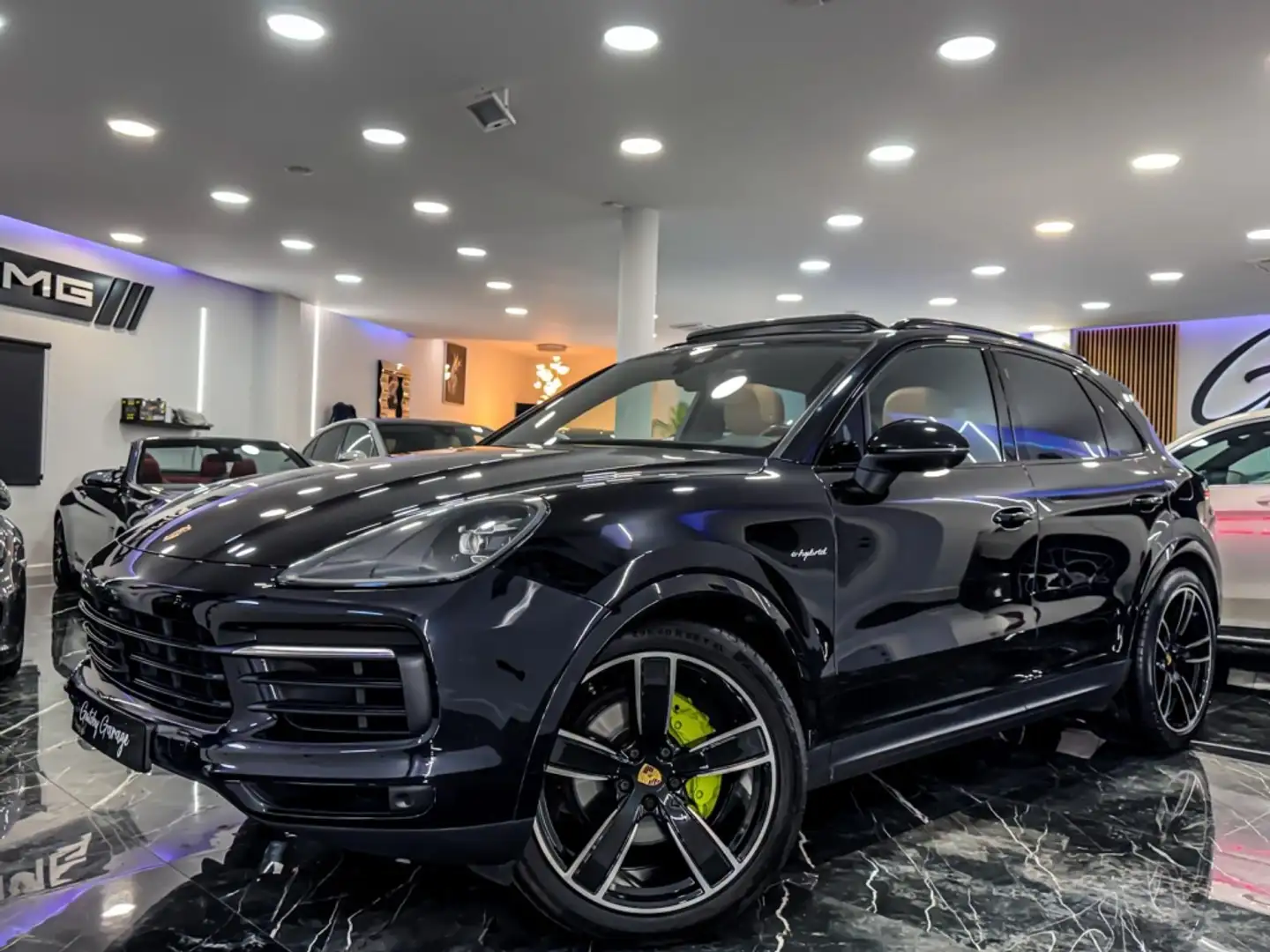 Porsche Cayenne E-Hybrid Aut. Schwarz - 1