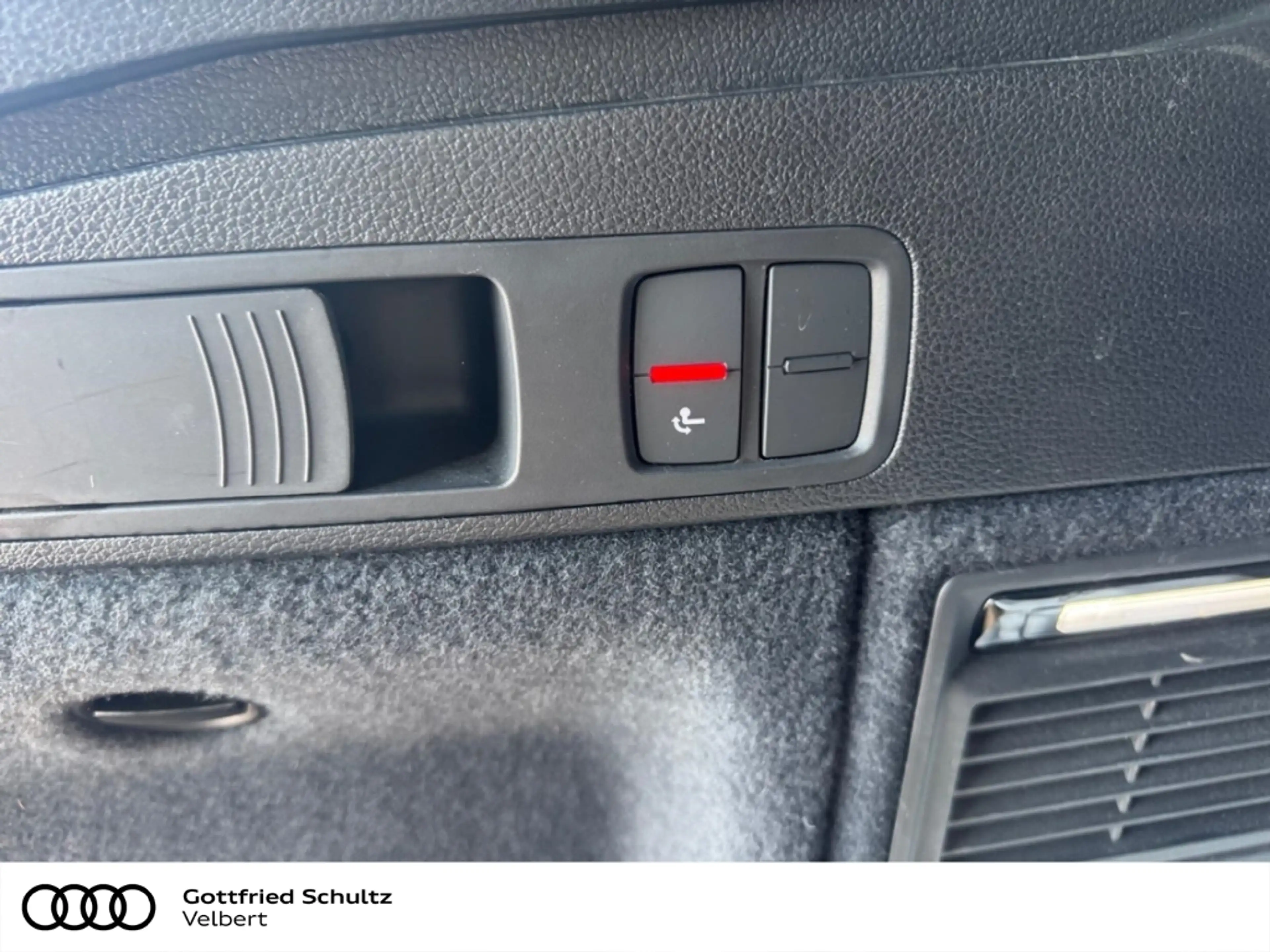 Audi SQ5 TDI 251(341) kW(PS) tiptronic - AHK Pano Bang & O — photo 11