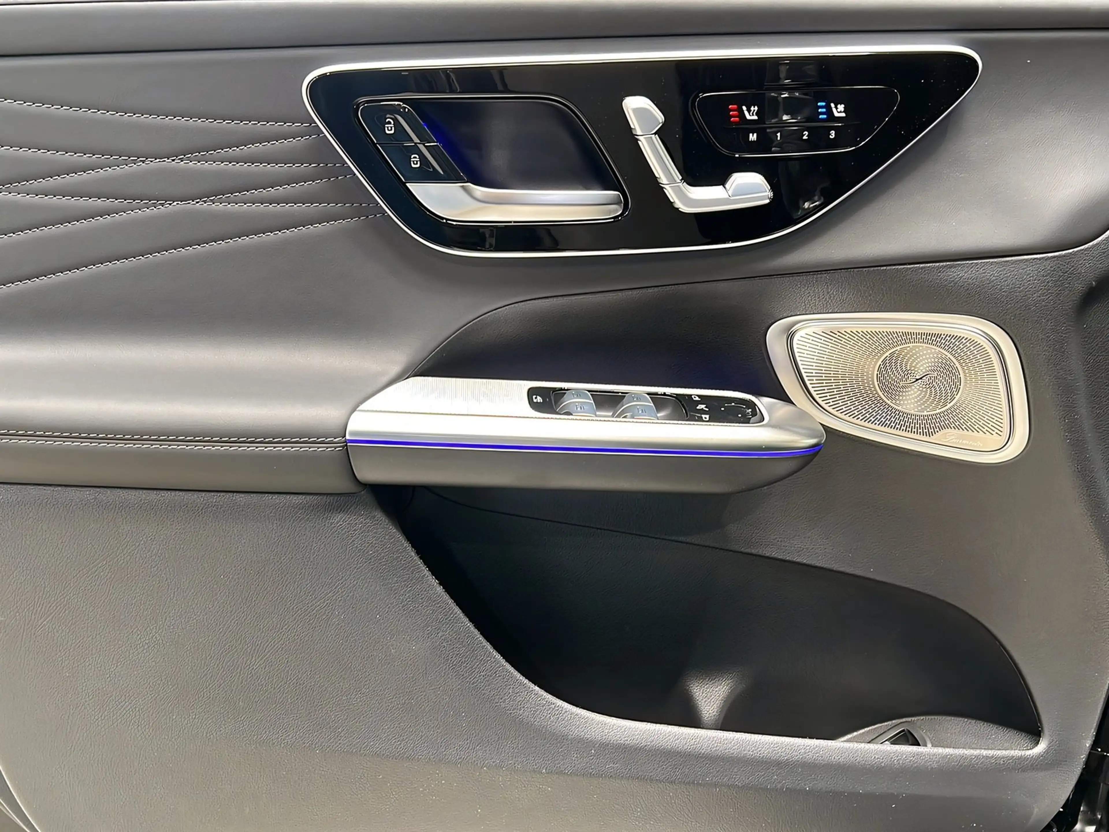Mercedes-Benz GLC 450 d 4M AMG+DISTR+NIGHT+Burme+Memo+AHK+360° — photo 13