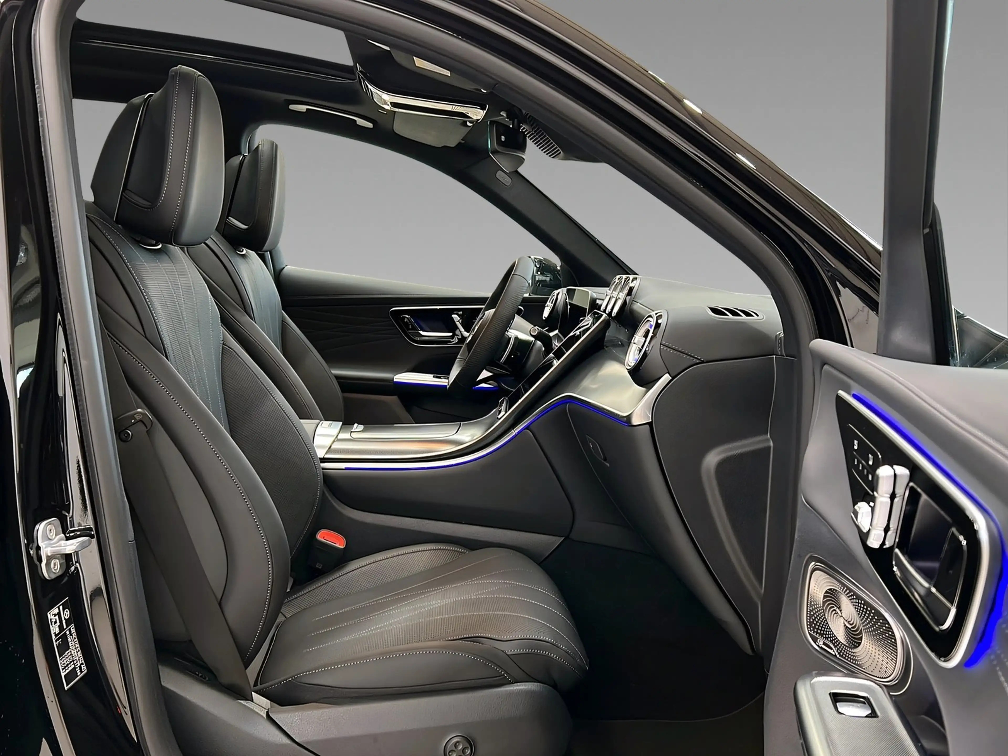 Mercedes-Benz GLC 450 d 4M AMG+DISTR+NIGHT+Burme+Memo+AHK+360° — photo 14