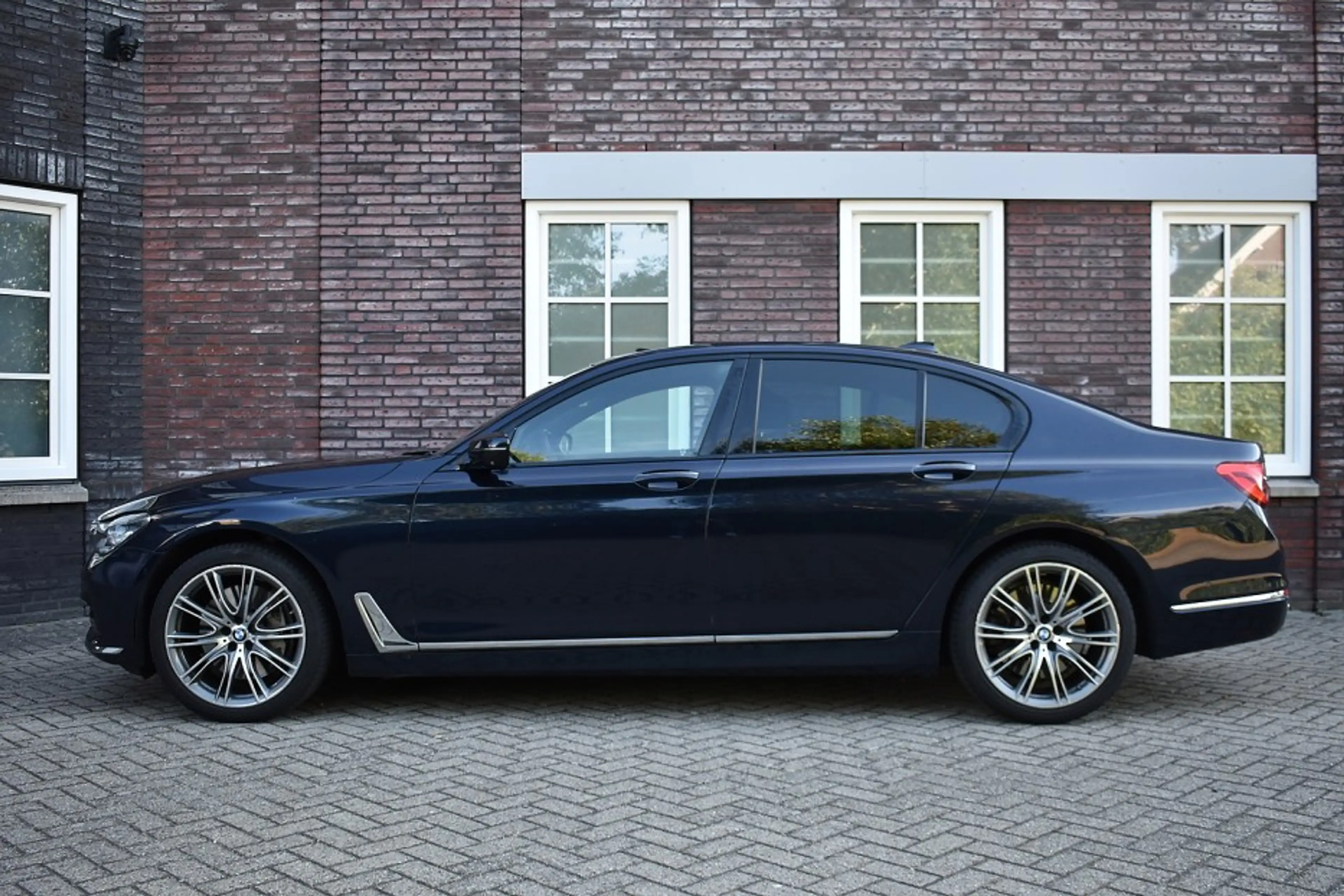 BMW 750 7 Series 750i xDrive High Executive/Trekhaak/Schui — photo 8