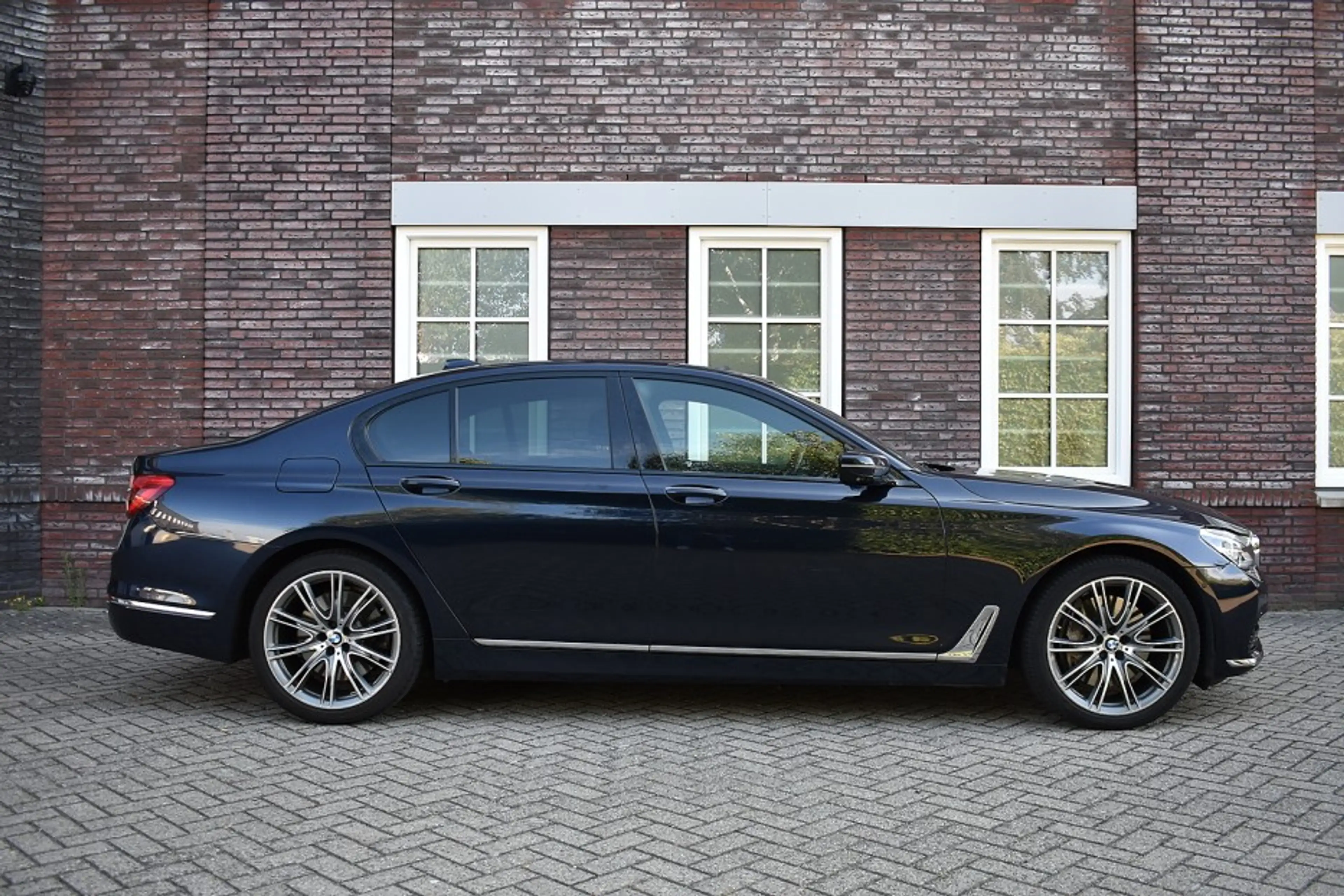 BMW 750 7 Series 750i xDrive High Executive/Trekhaak/Schui — photo 5