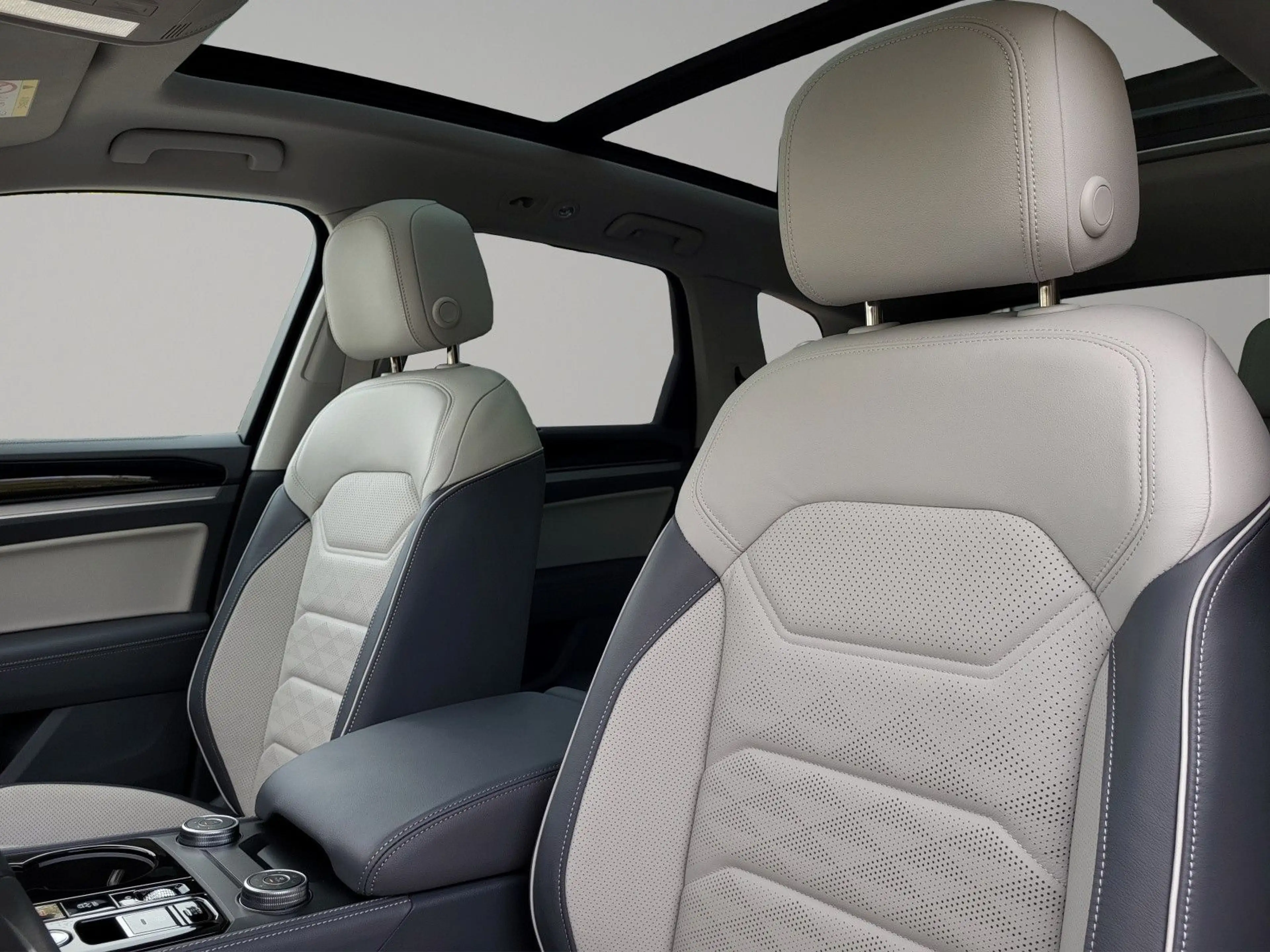 Volkswagen Touareg 3.0 TSI eHybrid 4M. Elegan. HUD|LUFT|AHK — photo 14