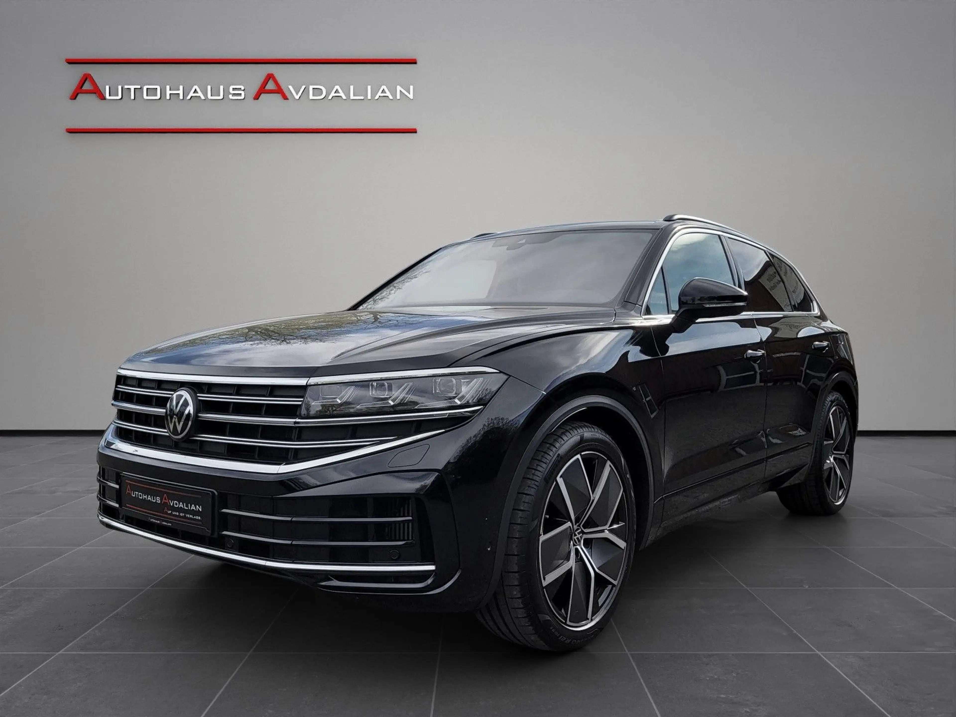 Volkswagen Touareg 3.0 TSI eHybrid 4M. Elegan. HUD|LUFT|AHK