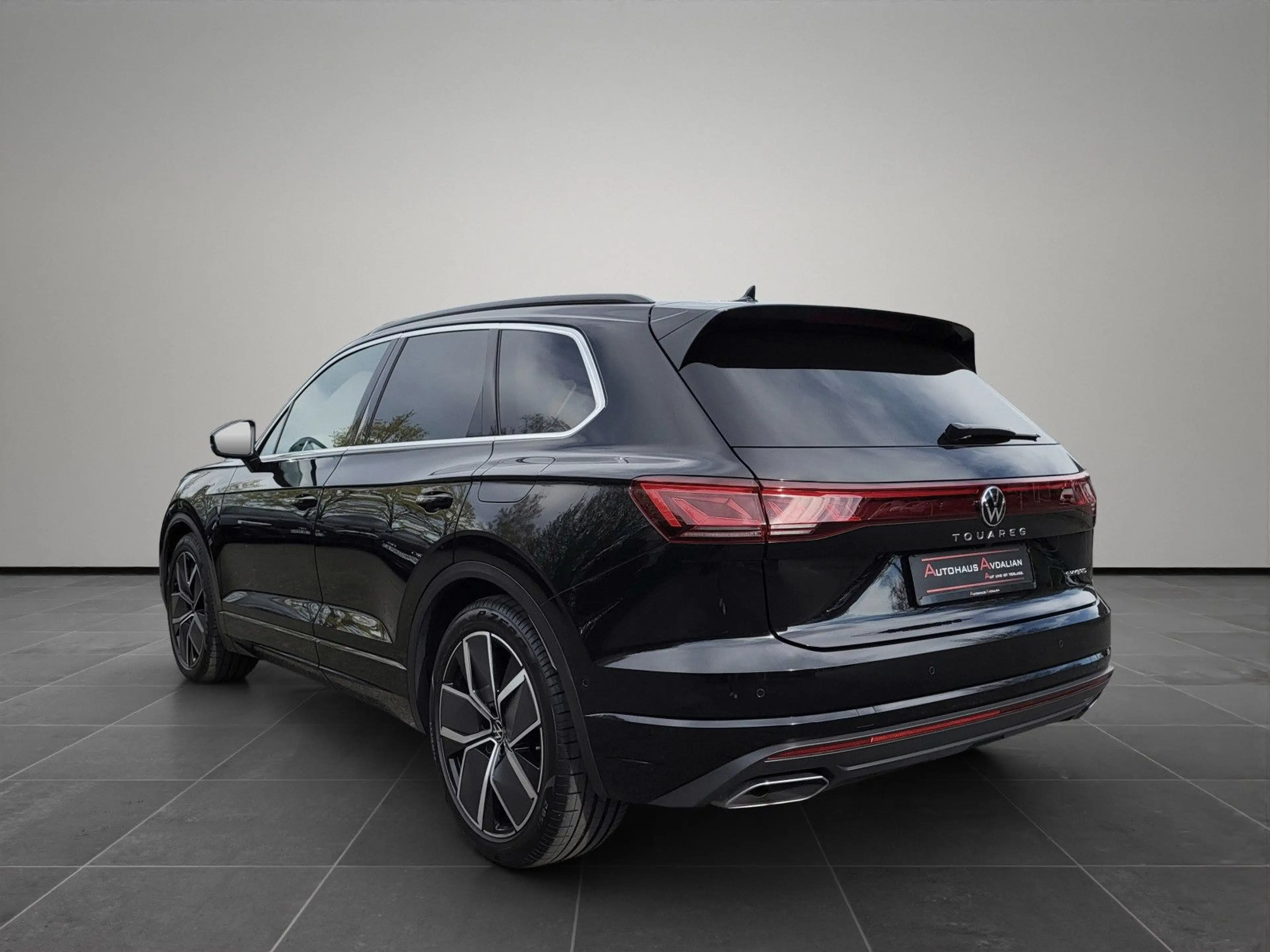 Volkswagen Touareg 3.0 TSI eHybrid 4M. Elegan. HUD|LUFT|AHK — photo 3