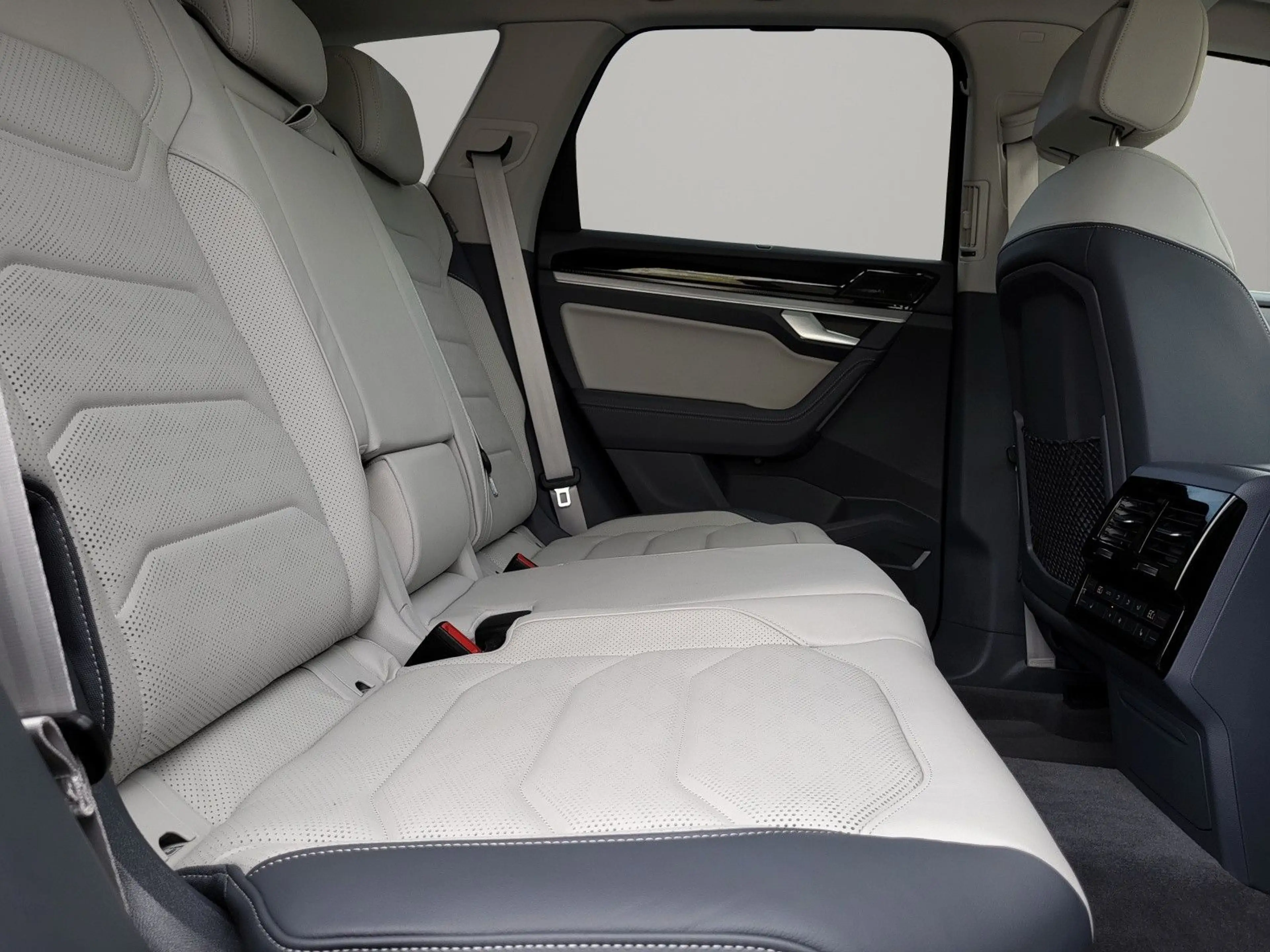 Volkswagen Touareg 3.0 TSI eHybrid 4M. Elegan. HUD|LUFT|AHK — photo 12