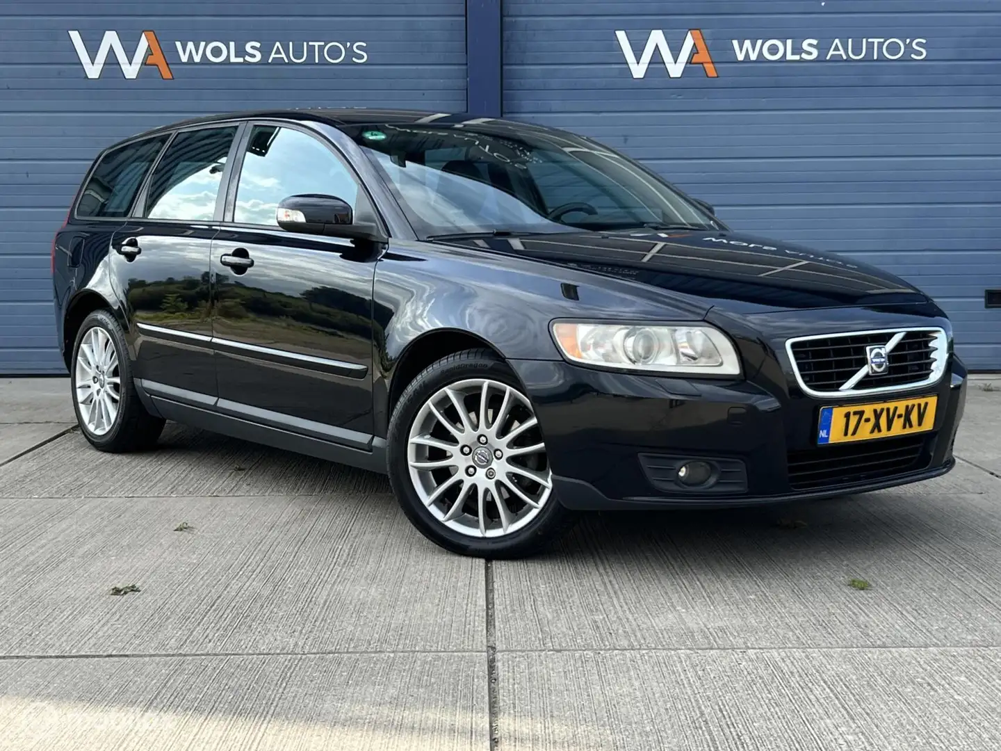 Volvo V50 1.8 Edition II / LEDER / APK 07-2026 / YOUNGTIMER! Schwarz - 1