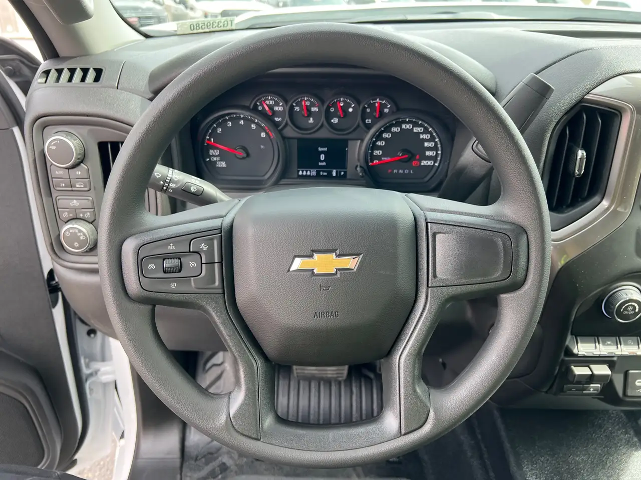Chevrolet Silverado 1500 снимка Chevrolet Silverado 1500