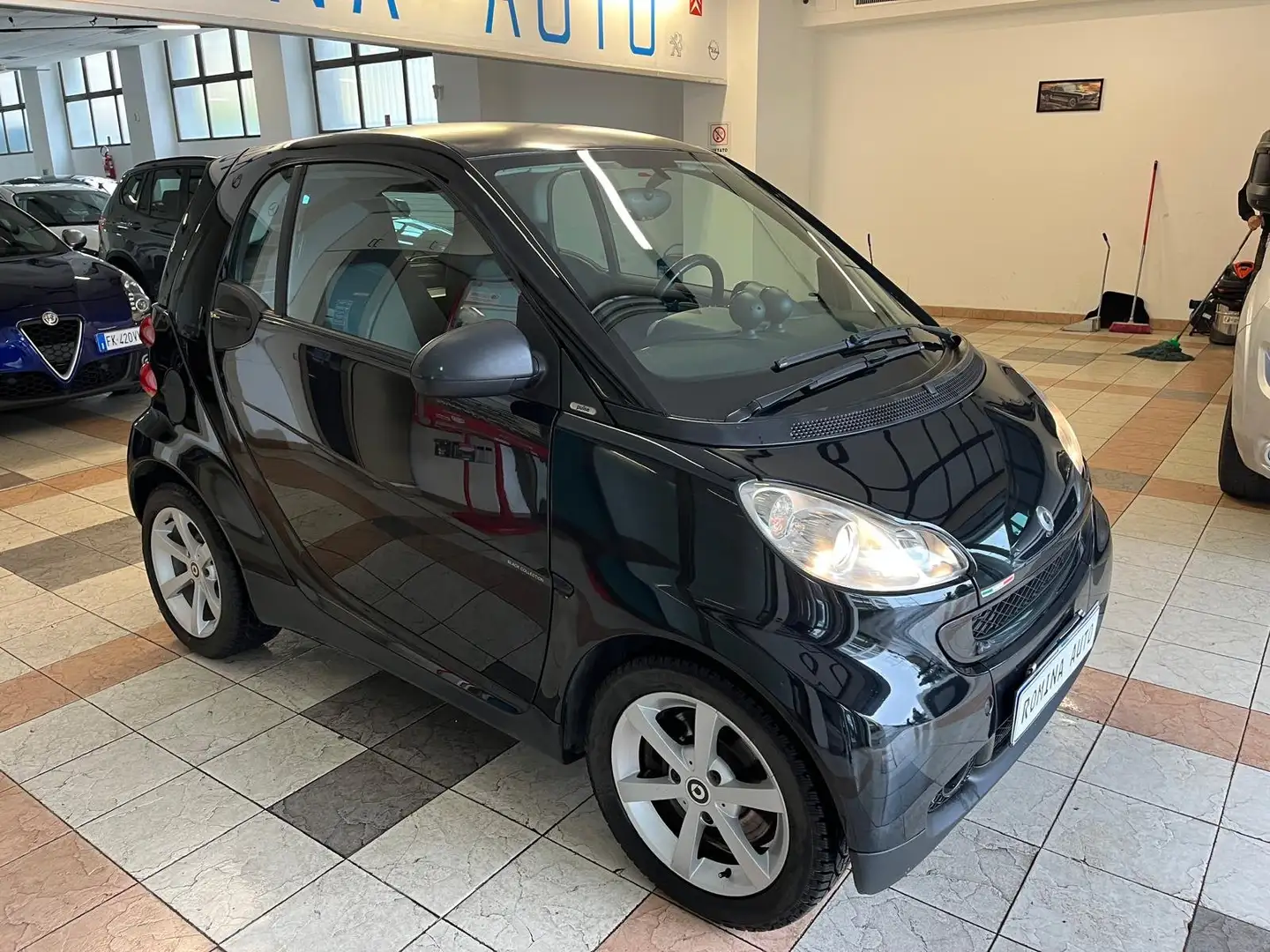 smart forTwo Fortwo 1.0 mhd Passion 71cv ADATTA AI NEOPATENTATI Negro - 1