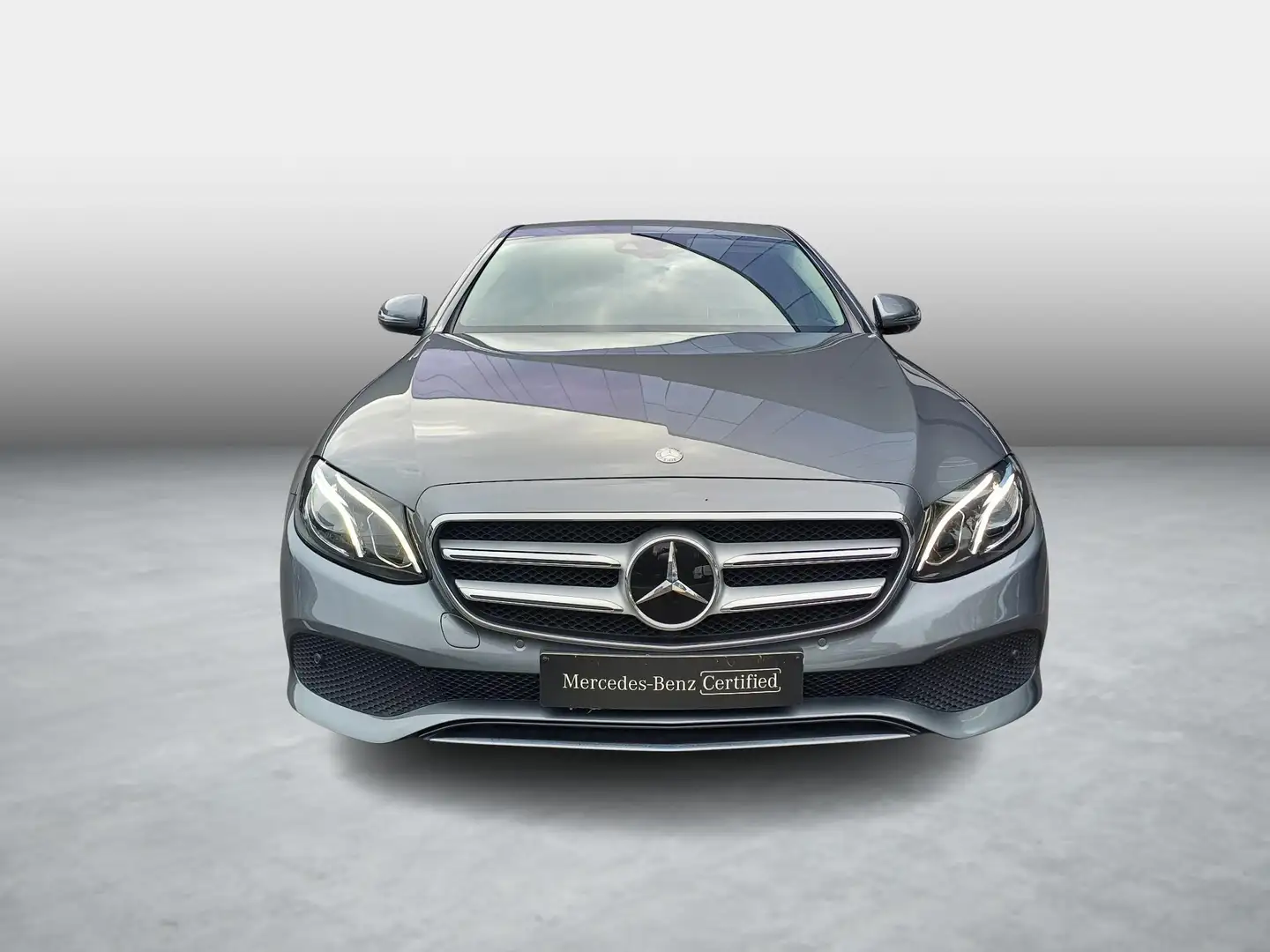 Mercedes-Benz E 220 Berline E 220d Avantgarde COMAND - DOSTRONIC - HEA Grijs - 2