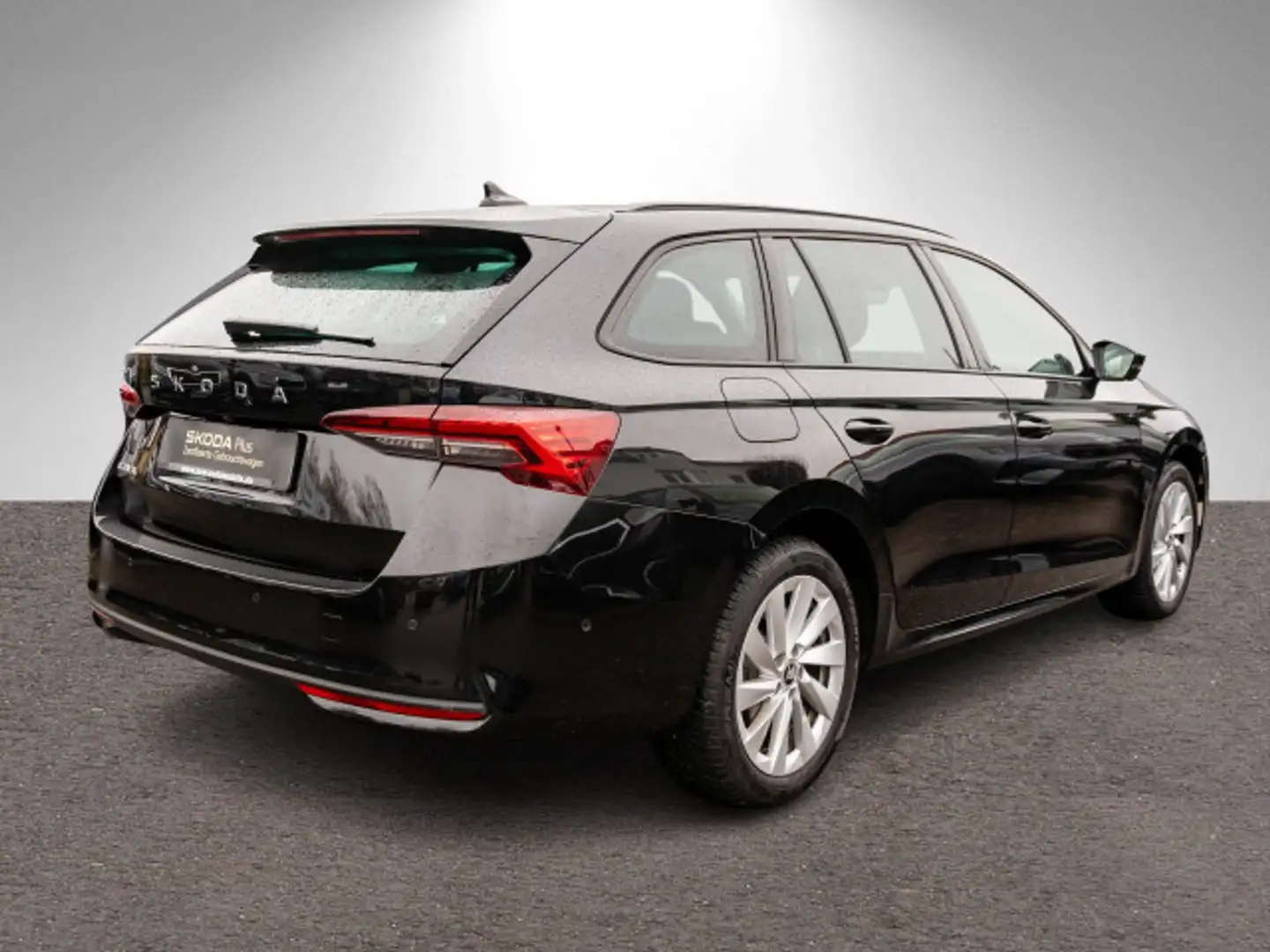 Skoda Octavia Combi Selection 1.5 e-Tec DSG AHK Navi Schwarz - 2