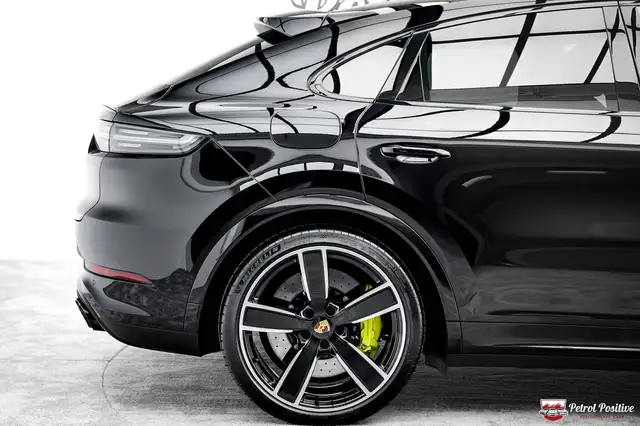 Porsche Cayenne Coupe Turbo S E-Hybrid PHEV Top Ausstattung / Ers Ansicht 14