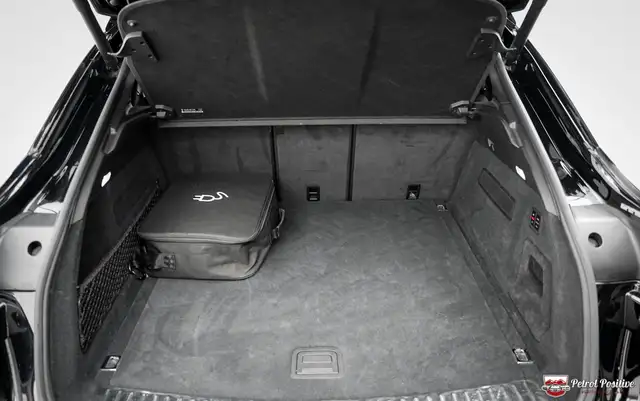 Porsche Cayenne Coupe Turbo S E-Hybrid PHEV Top Ausstattung / Ers Ansicht 50