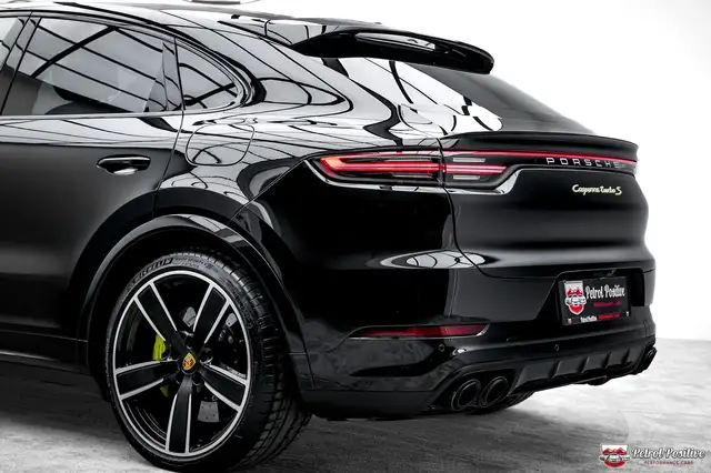 Porsche Cayenne Coupe Turbo S E-Hybrid PHEV Top Ausstattung / Ers Ansicht 26