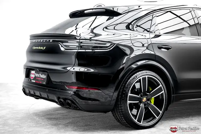 Porsche Cayenne Coupe Turbo S E-Hybrid PHEV Top Ausstattung / Ers Ansicht 18