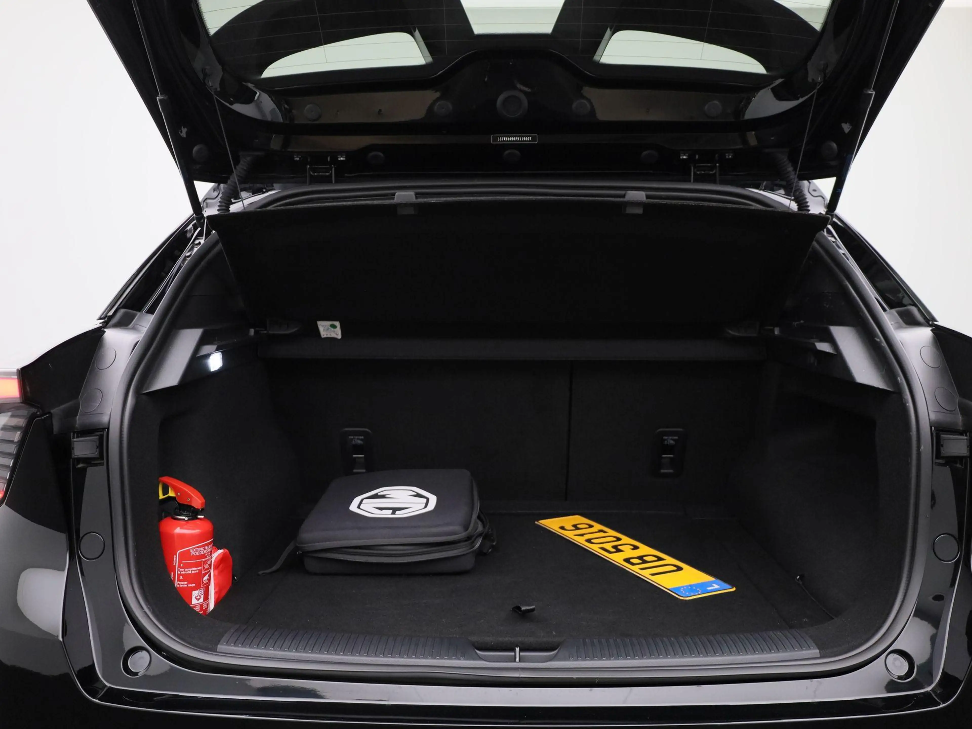 MG MG4 Electric Luxury |  STUURVERWARMING | STOELVERWARMI — photo 14