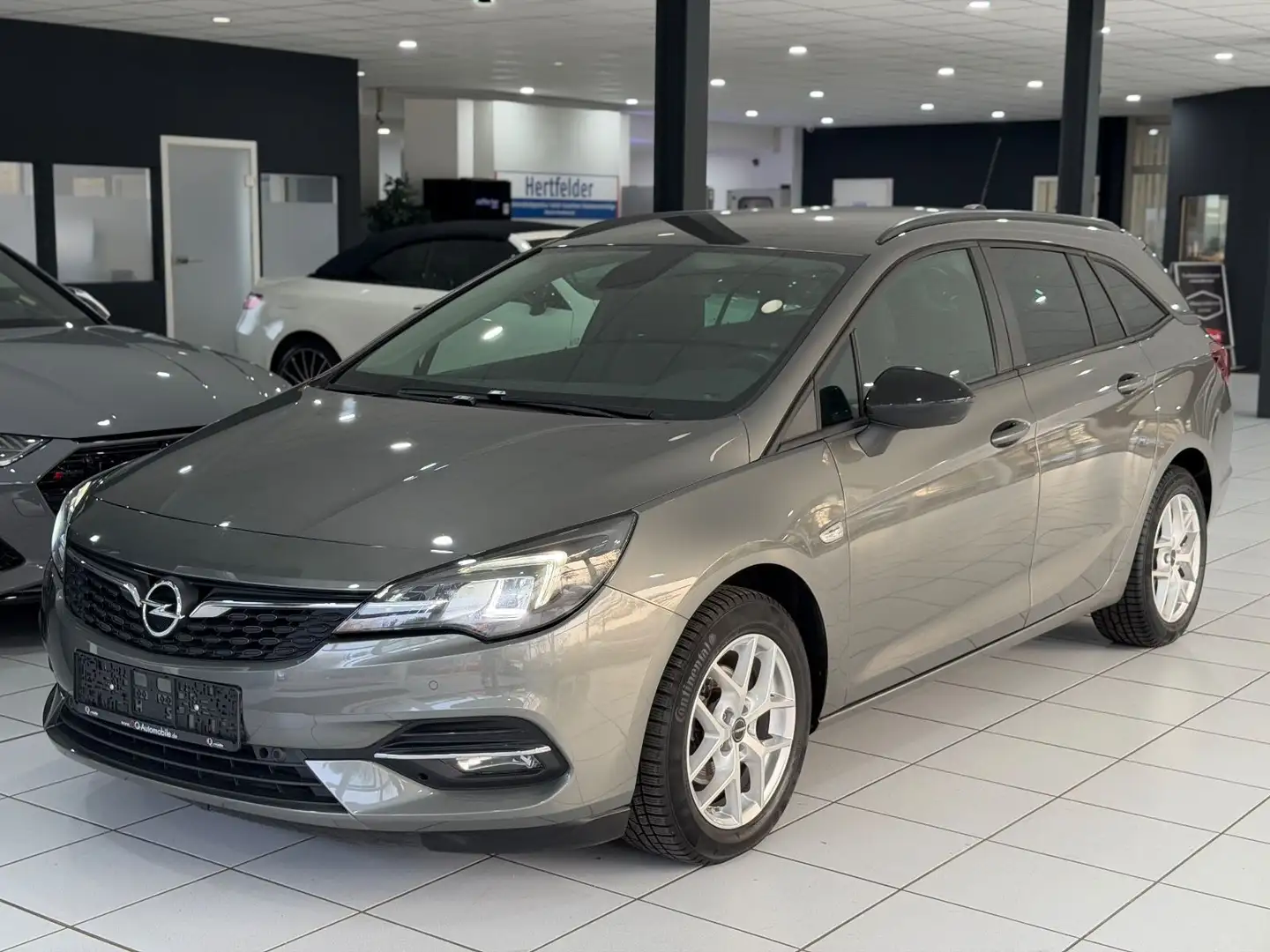 Opel Astra K Sports Tourer S/S*AUTOMATIK*KAMERA*LED* Gris - 1
