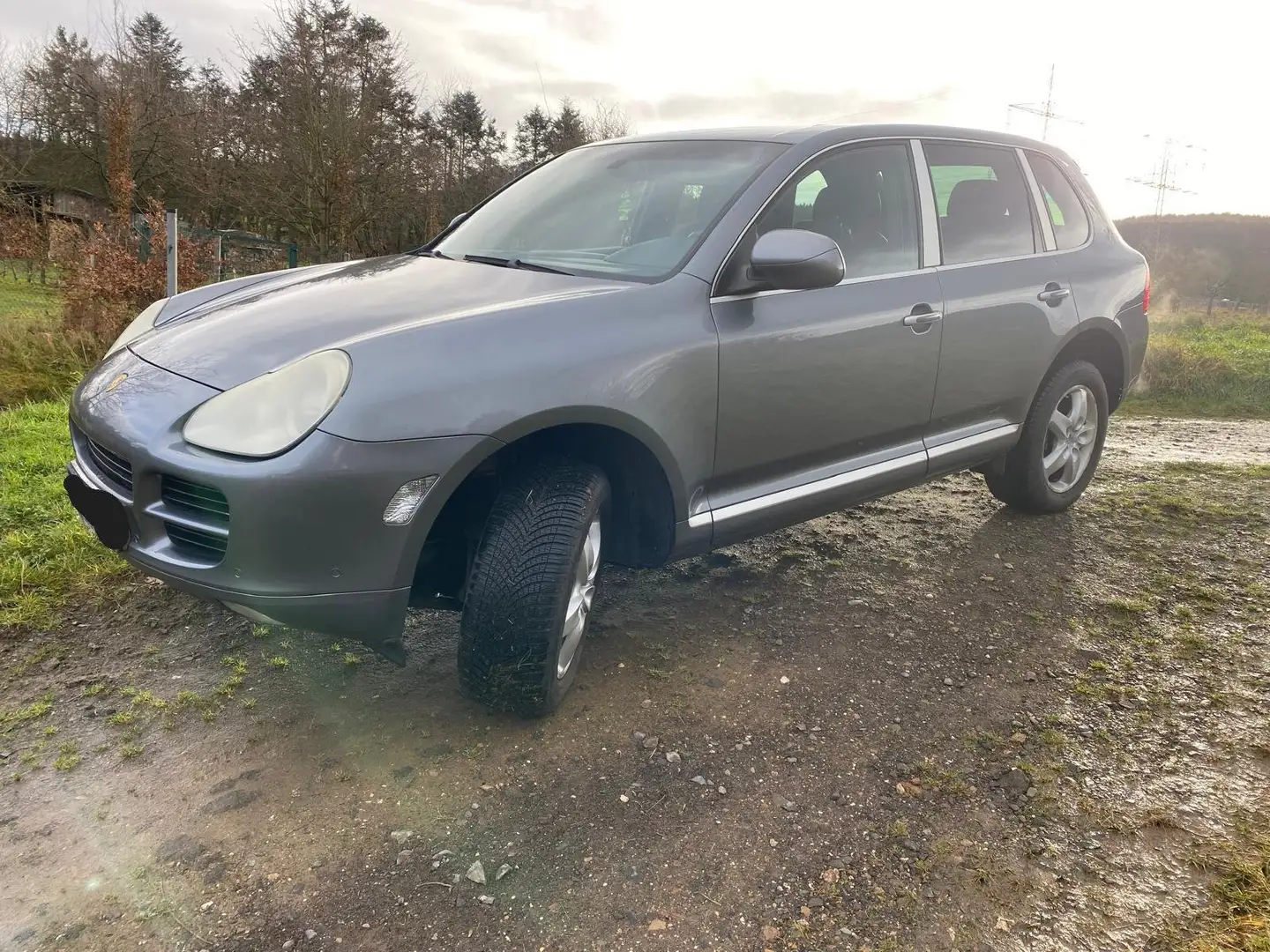 Porsche Cayenne - 1
