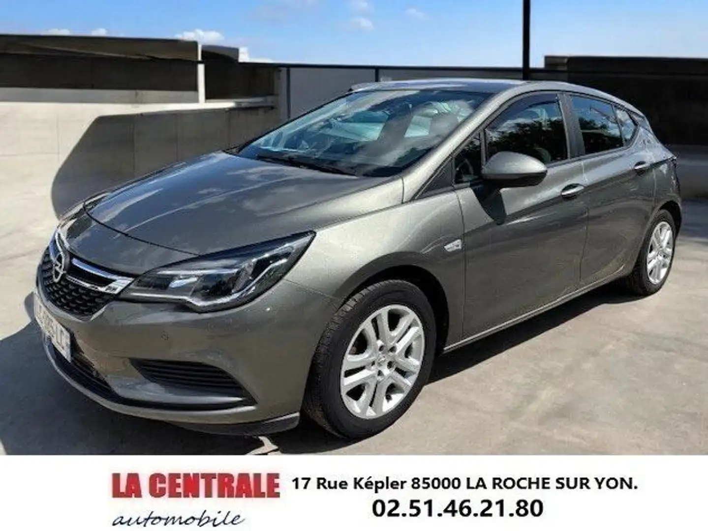 Opel Astra Astra 1.6 CDTI 110 ch Business Edition Gris - 1